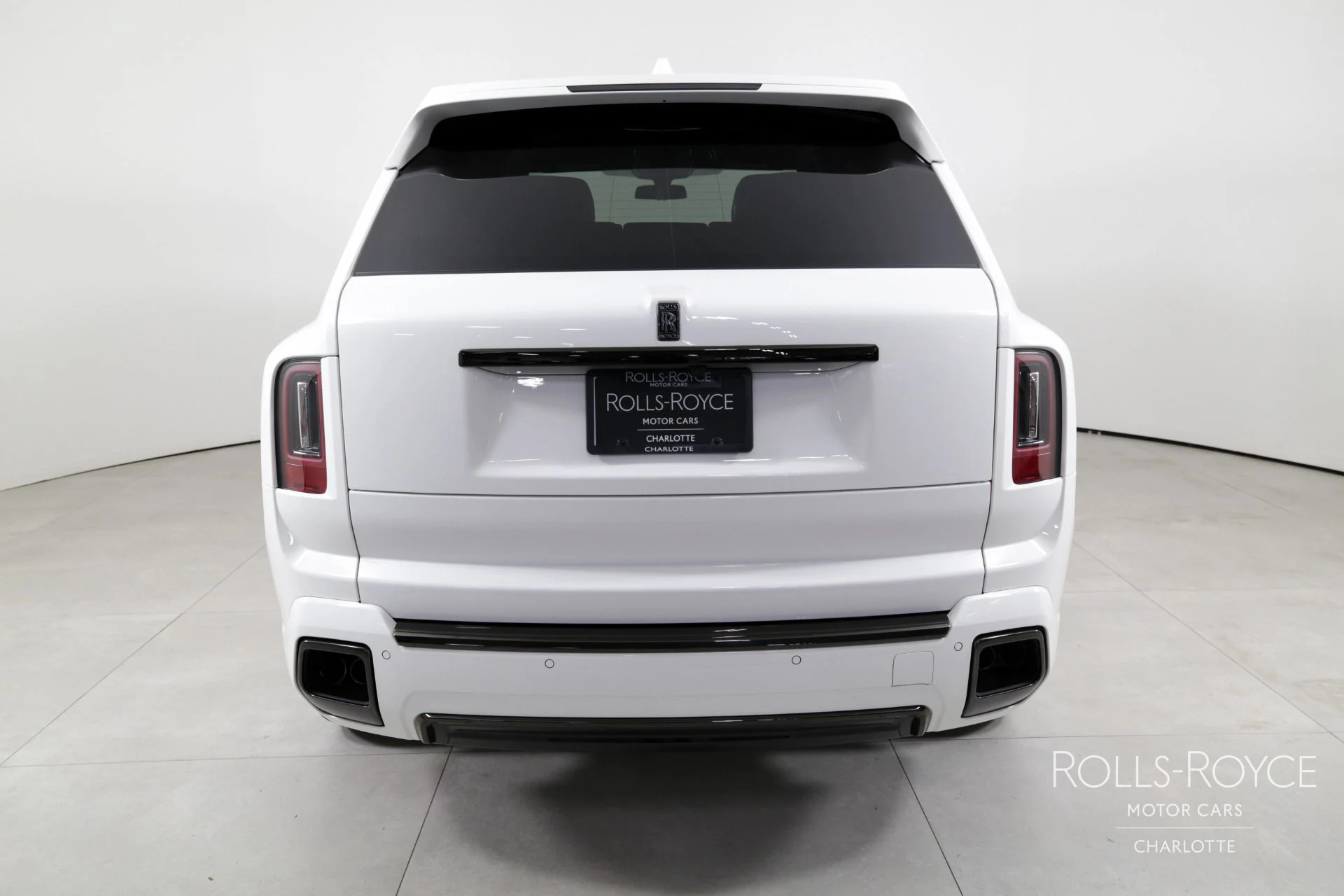 mph008_544748013_Used_2025_Rolls_Royce_Black_Badge_Cullinan_1734452327_7e1c9d6574