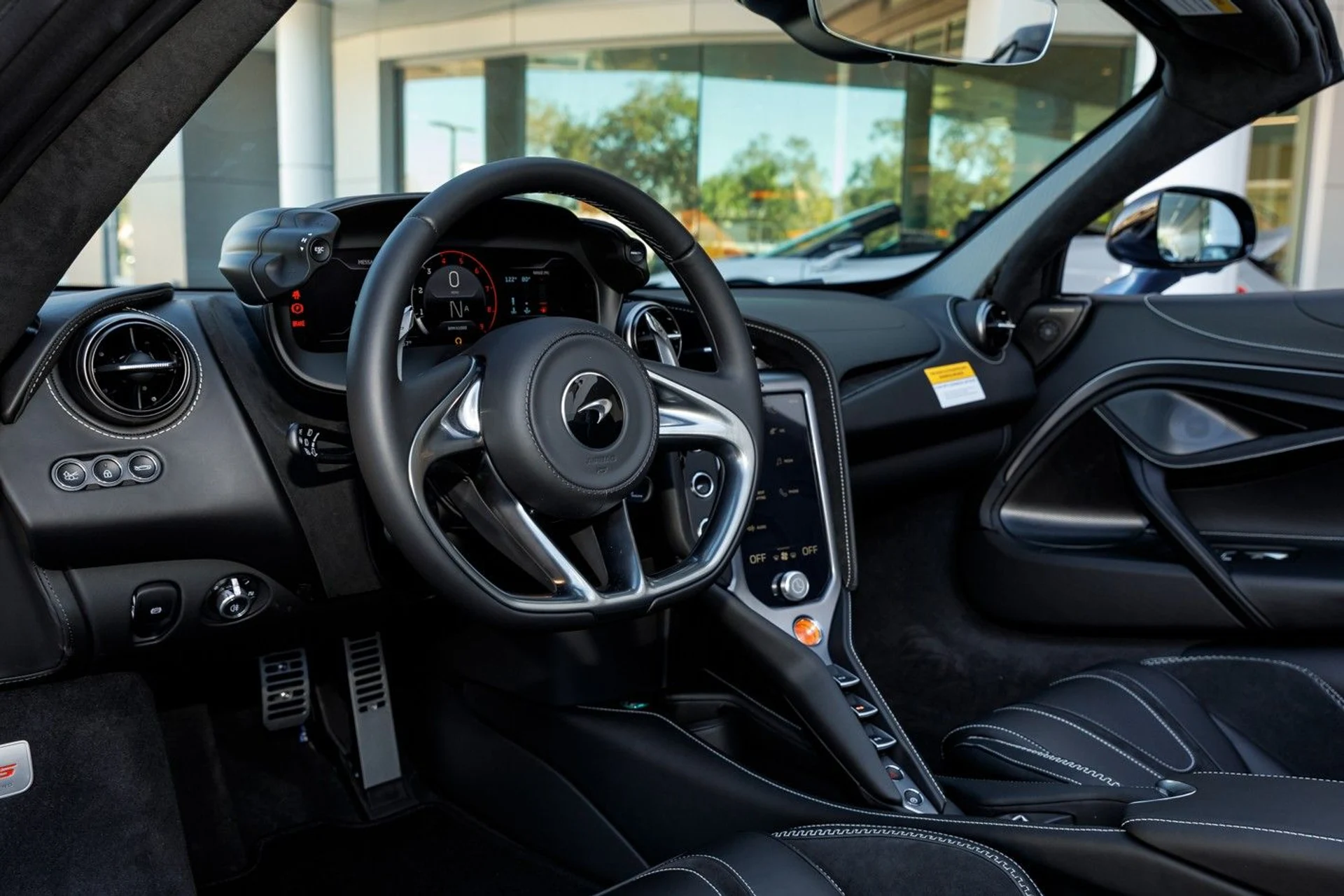 mph008_546669845_650_p9_l_1137177c53