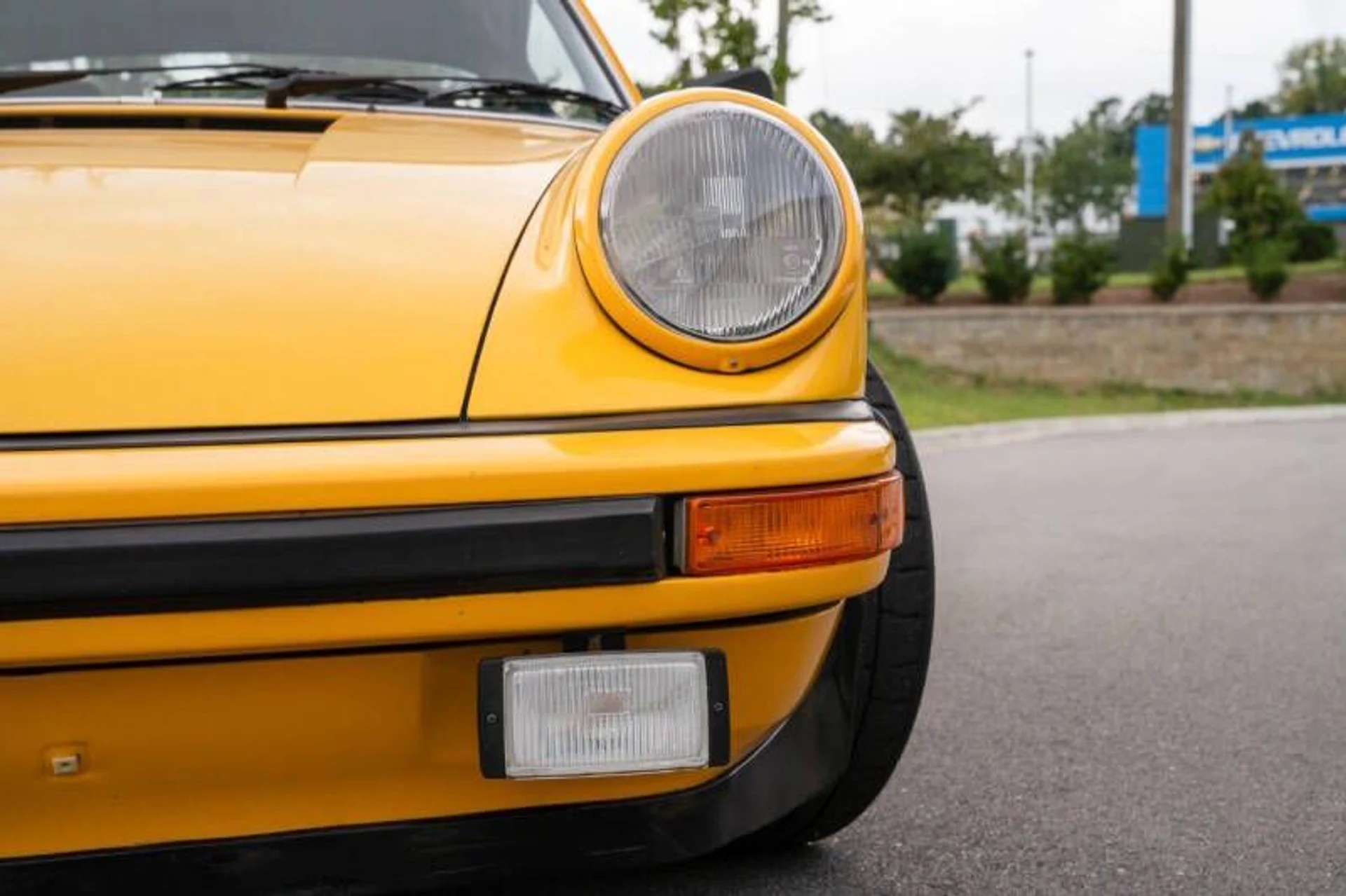 mph008_548486050_1976_porsche_911_carrera_coupe_911_carrera_coupe_ad3e9bffb2