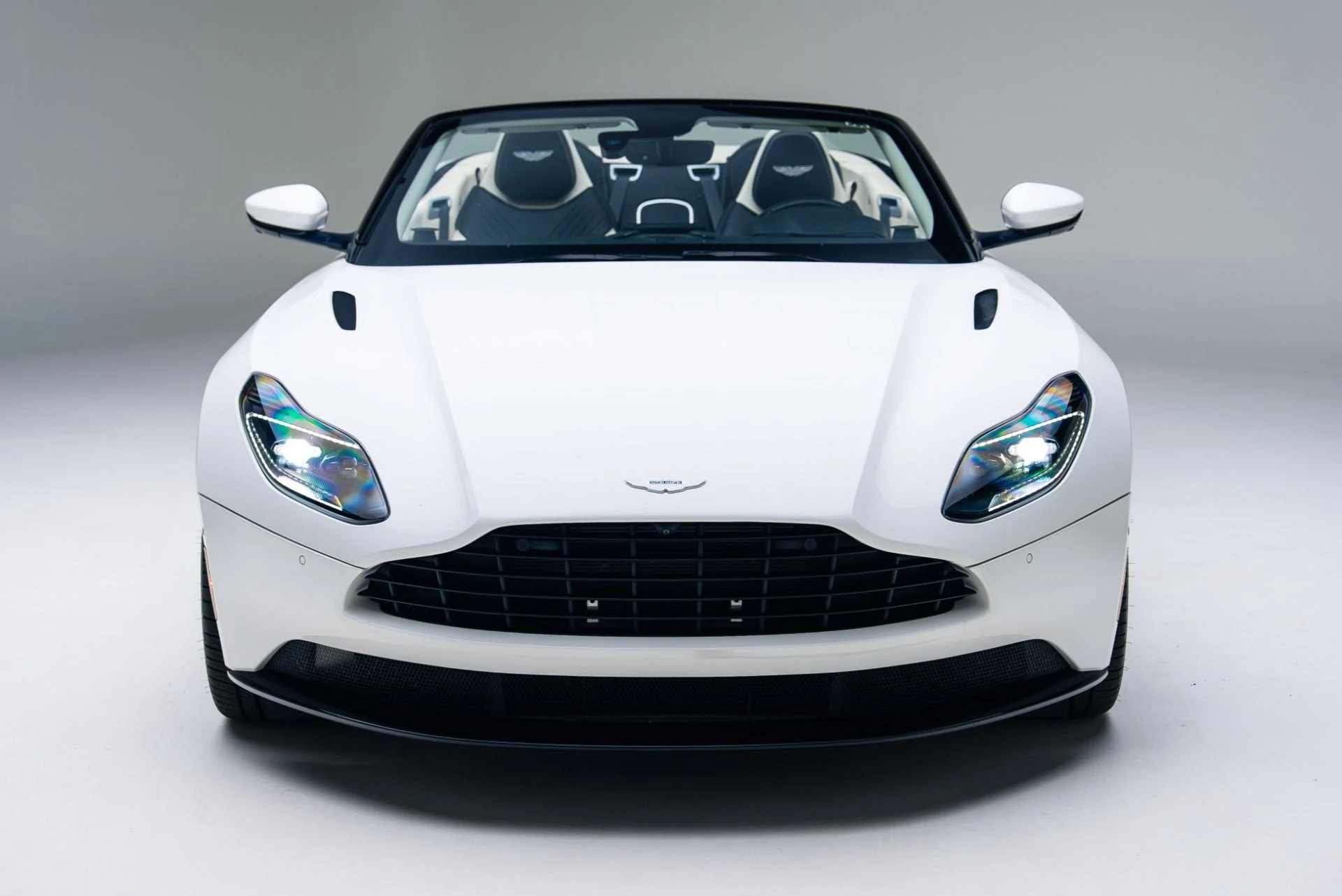 mph008_54866842_Used_2020_Aston_Martin_DB_11_Volante_1764802988_b70d97662f