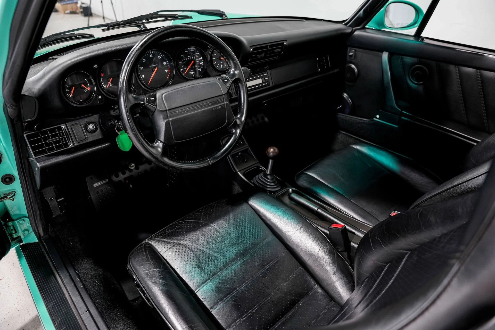 mph008_550647289_177f80fa2004ae8dd27dca46a43f8c4bx_2e02b105ba