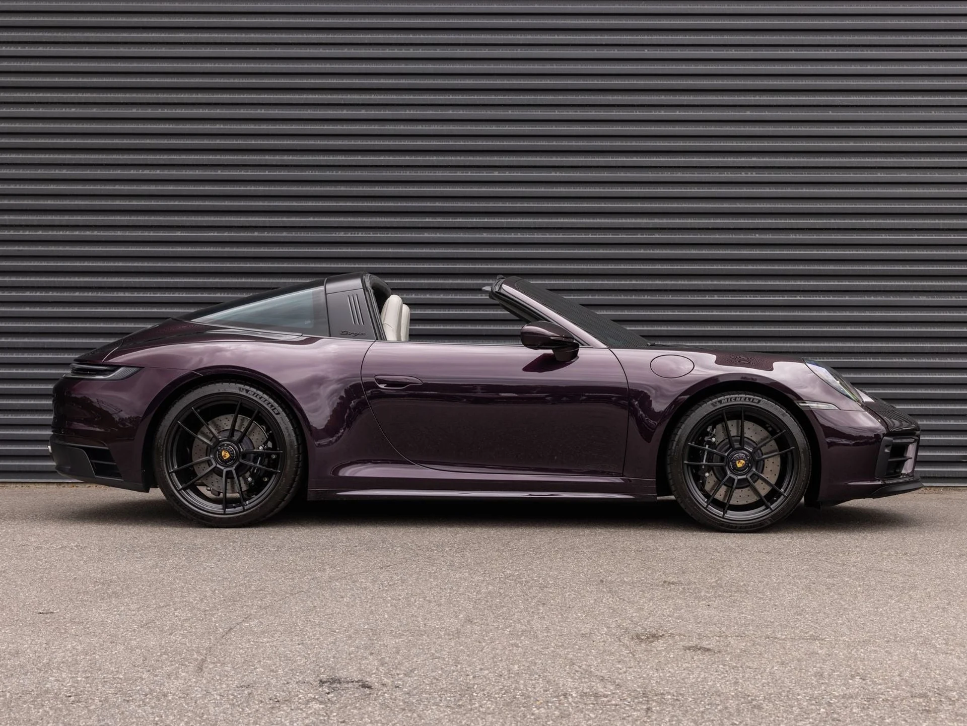 mph008_551896367_9_7e813610d5