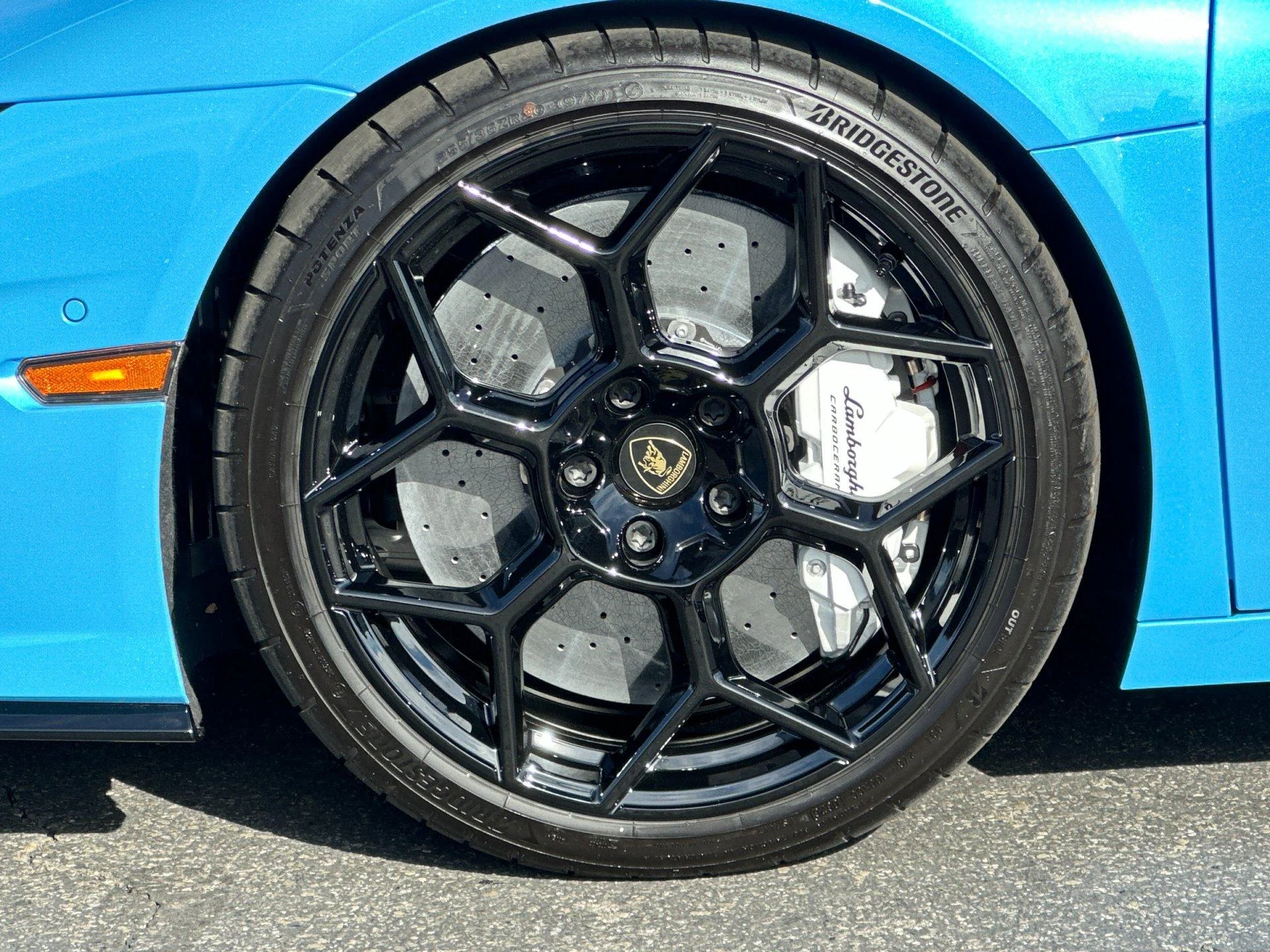 mph008_55261730_New_2026_Lamborghini_Temerario_Coupe_1790268443_663217ce04
