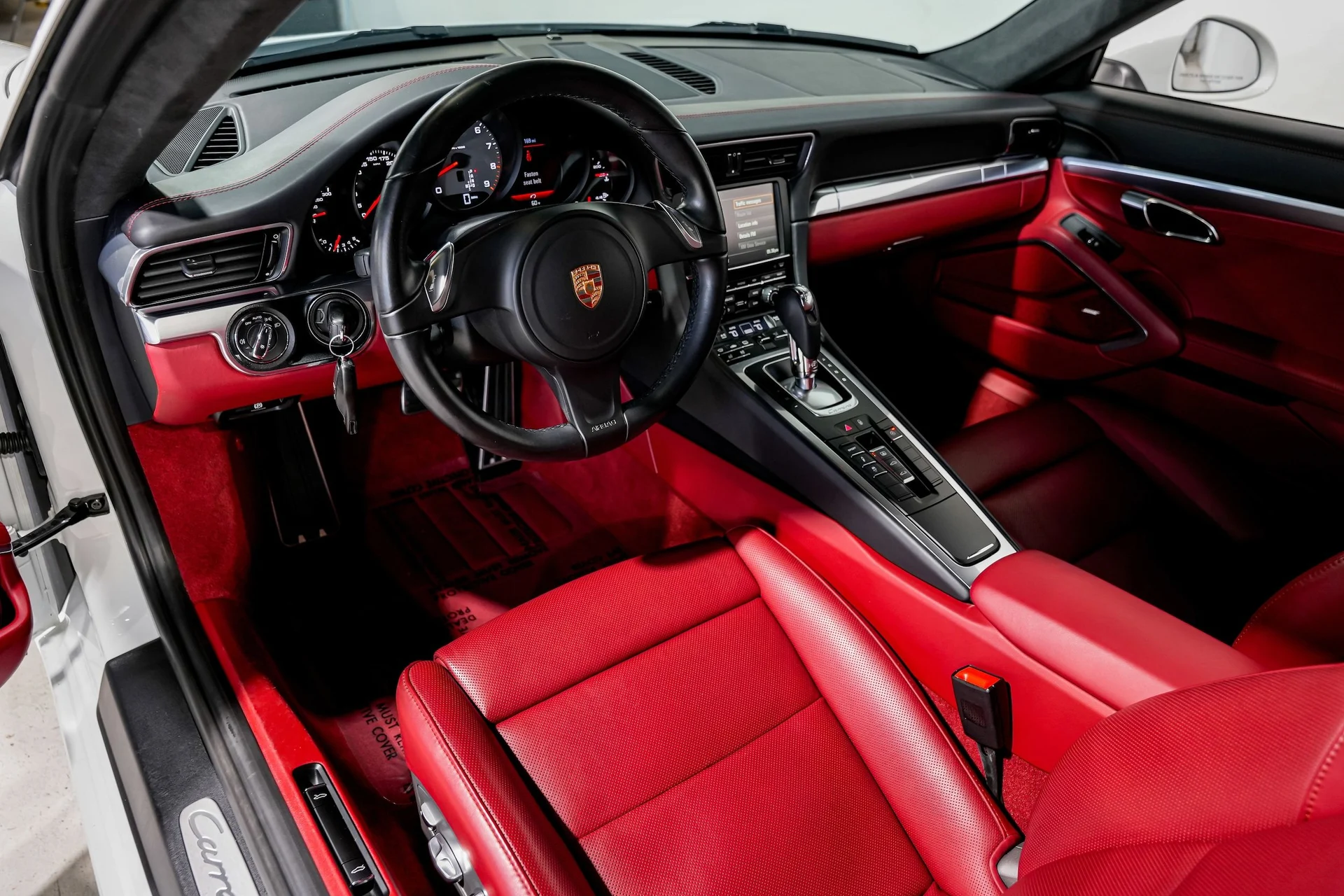 mph008_556383115_c20a907c6b66587f7bfb681207c2c15dx_44350e2764