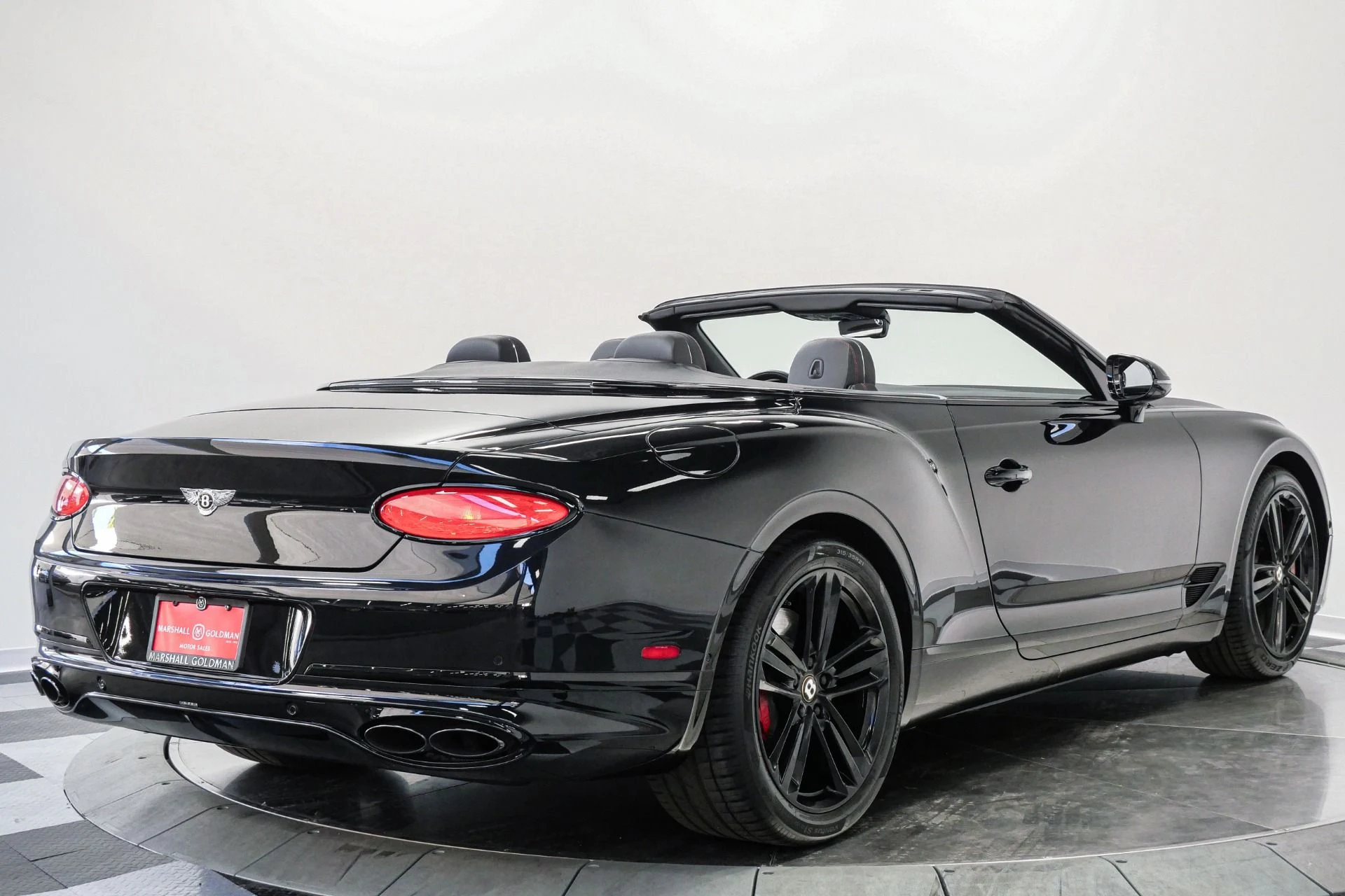 mph008_556646411_Used_2020_Bentley_Continental_GTC_V8_Blackline_Specification_Front_Seat_Comfort_Specification_1768247272_9f6dae7b6f