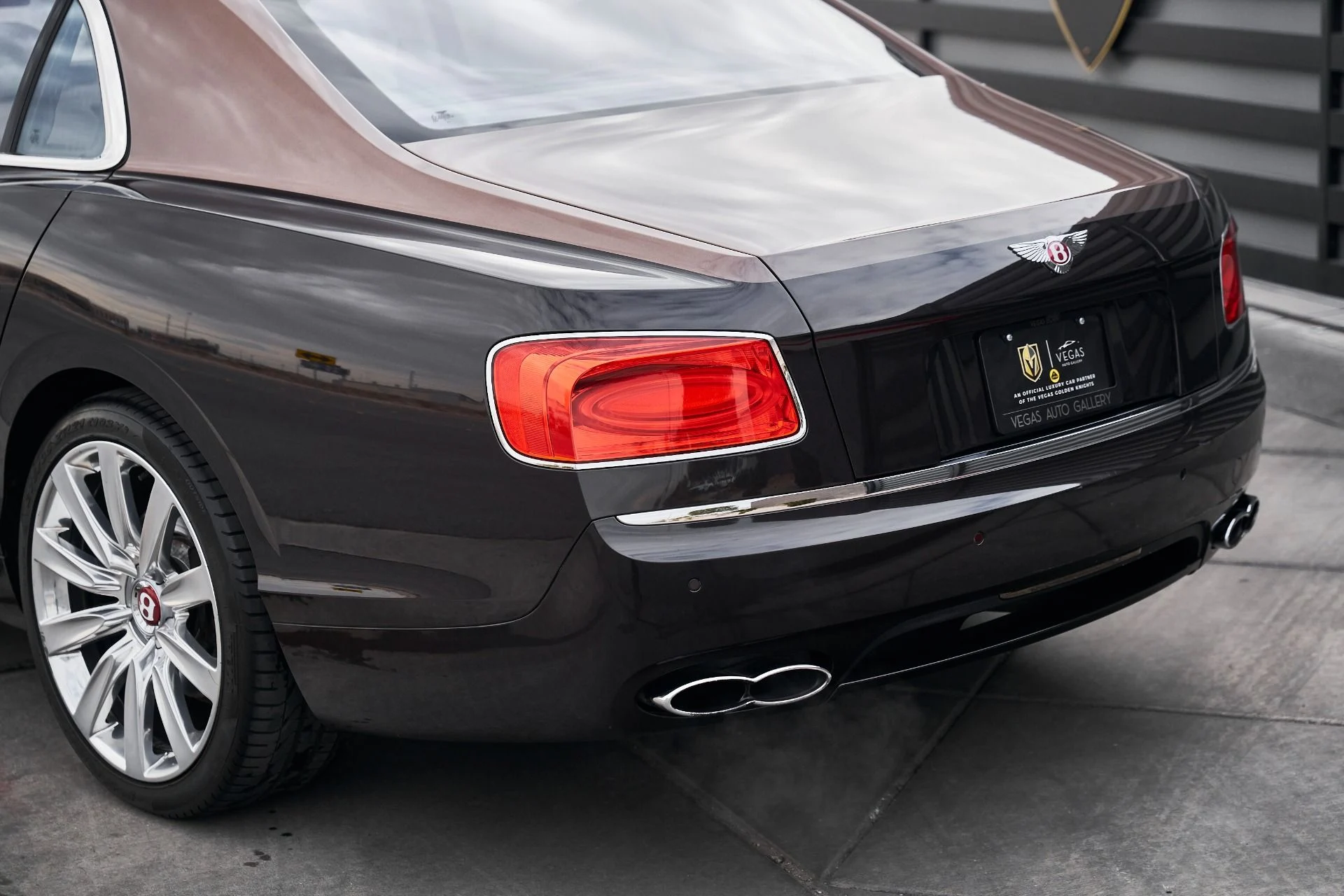 mph008_561368267_Used_2015_Bentley_Flying_Spur_V8_1769278315_aa8614d446