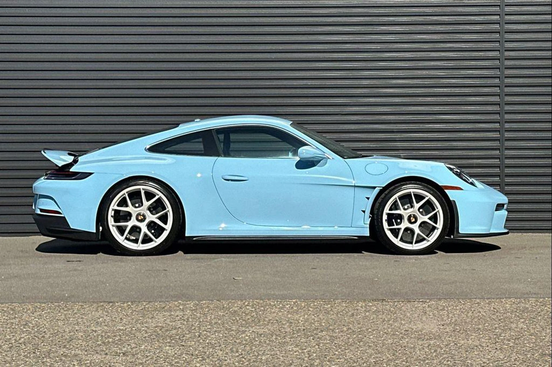 mph008_561437970_ZV_Gx_ZK_How_F64s_Nhx_U_C6bg_G_Fx_V4_acb1d49f8a