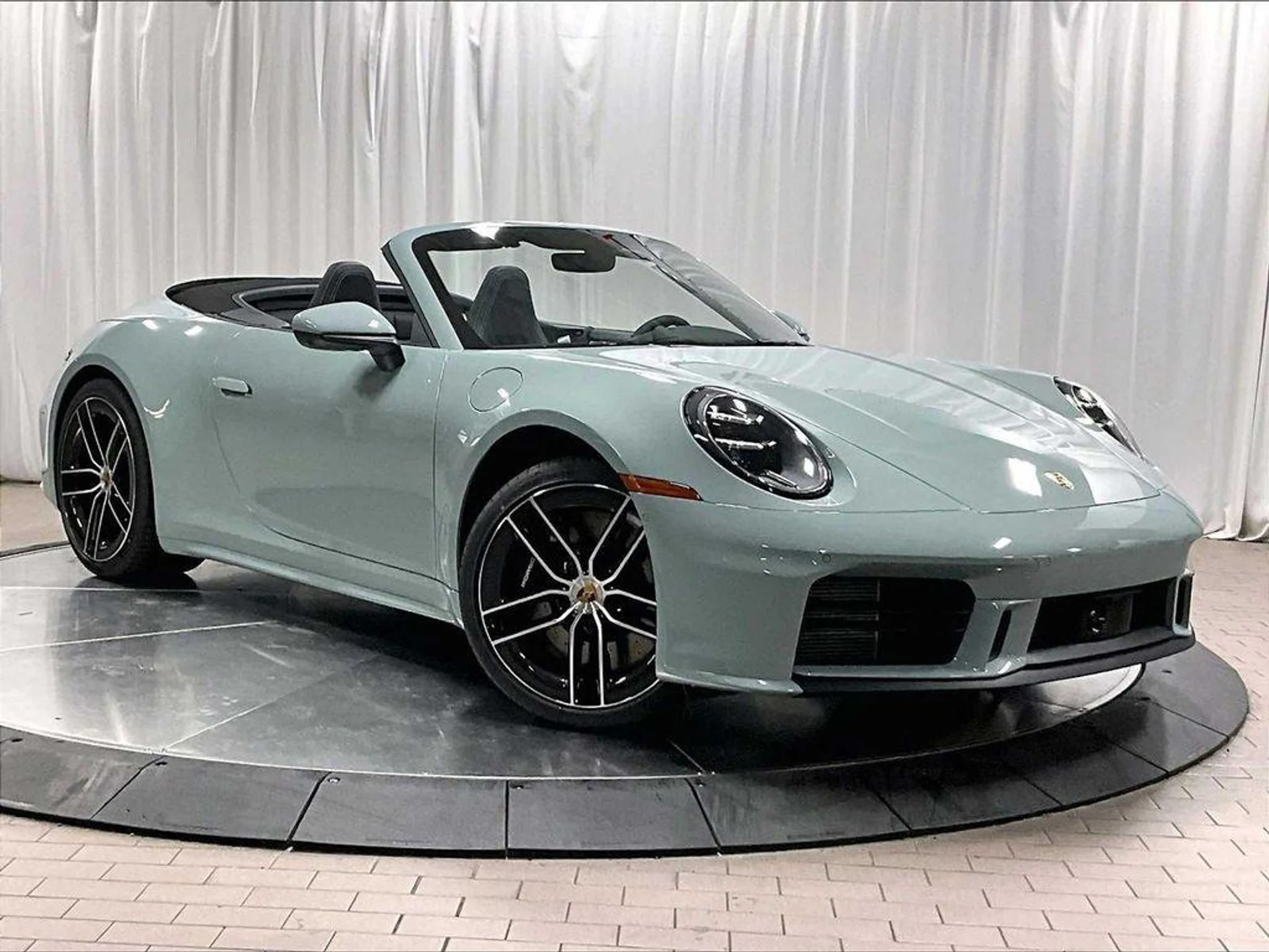 mph008_56787736_RJW_Mrkarro4t9_Ei_O9ukcw4_N_pz_A_b332265a40