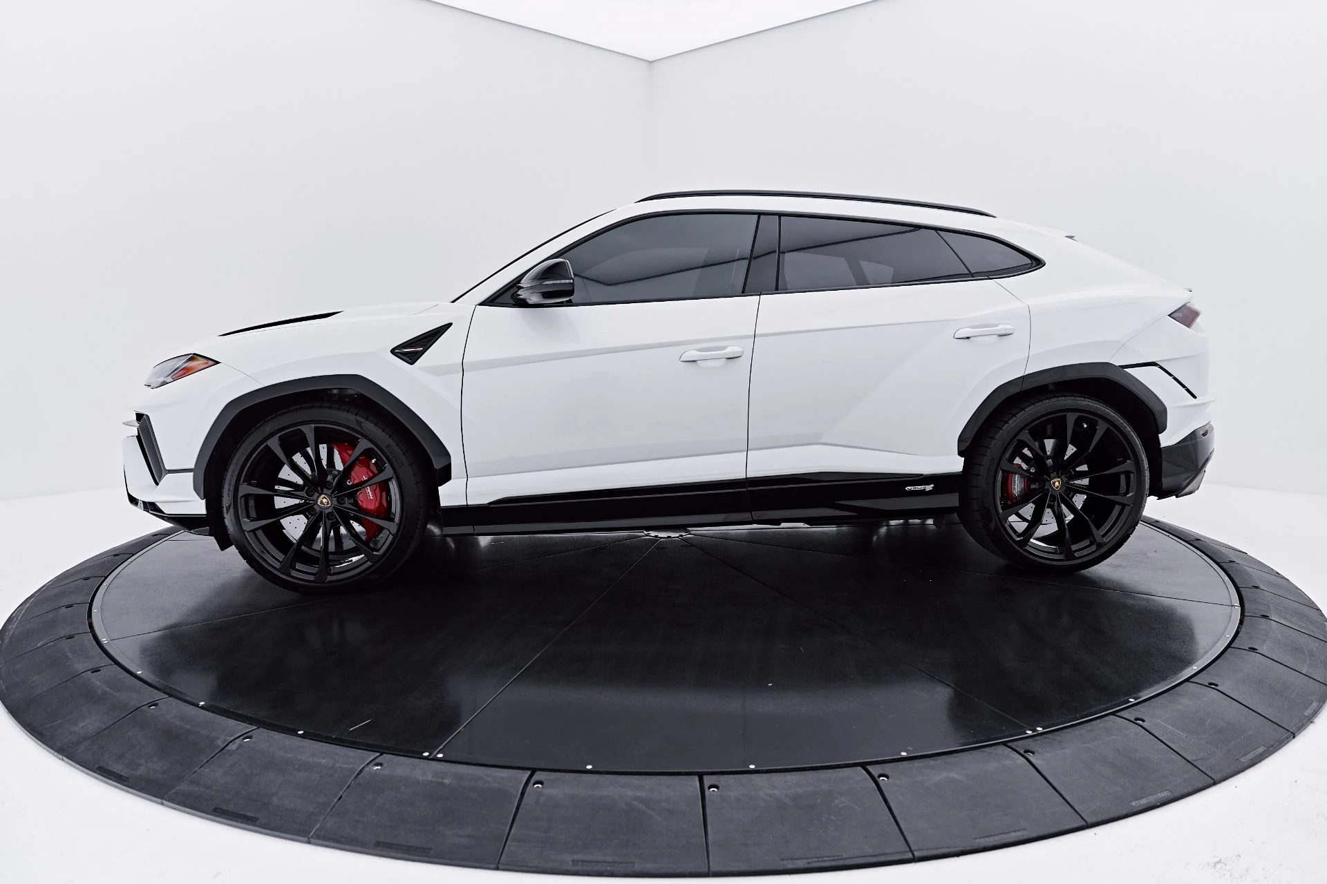 mph008_572473673_Used_2023_Lamborghini_Urus_S_1784684427_d810521d69
