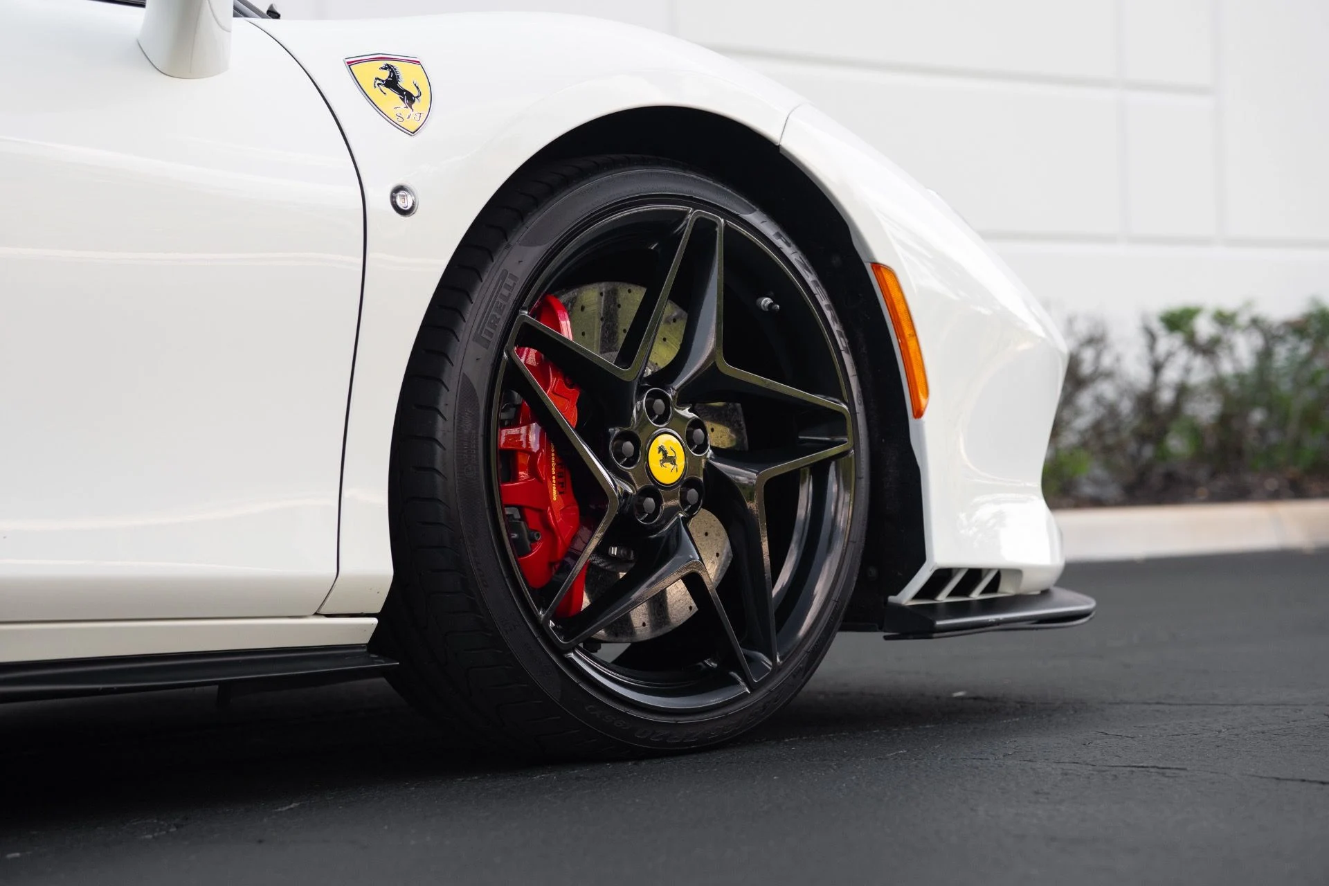 mph008_580835697_Used_2021_Ferrari_F8_Tributo_1763762778_58c5f16320