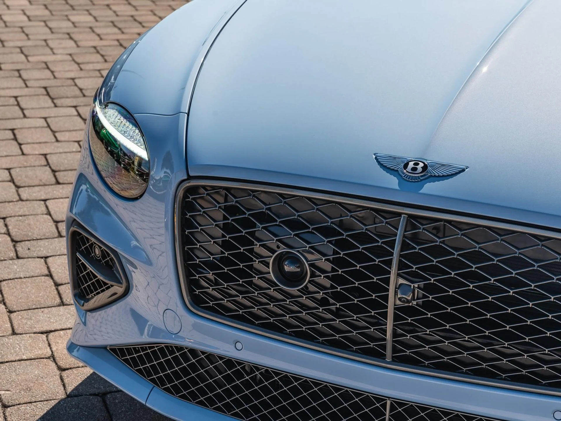 mph008_593975617_Used_2025_Bentley_Continental_GT_Speed_1766181970_4ac325f01b