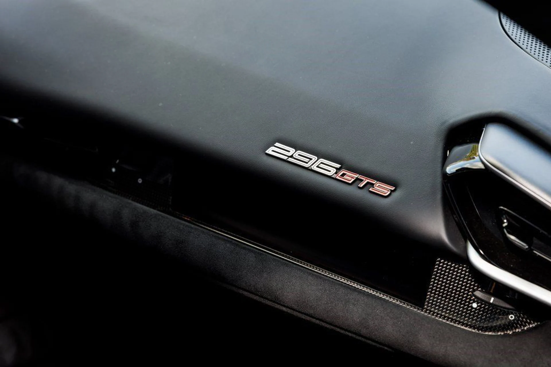 mph008_599215596_d8ef0f91ca45059d6c4d4731646a387a_288d8b49db