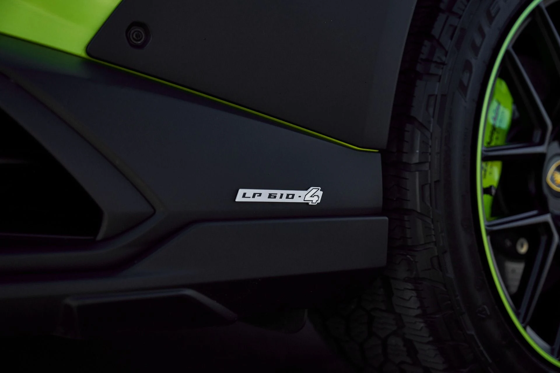 mph008_600323558_Used_2024_Lamborghini_Huracan_Sterrato_Base_1767062371_d67bee2eee
