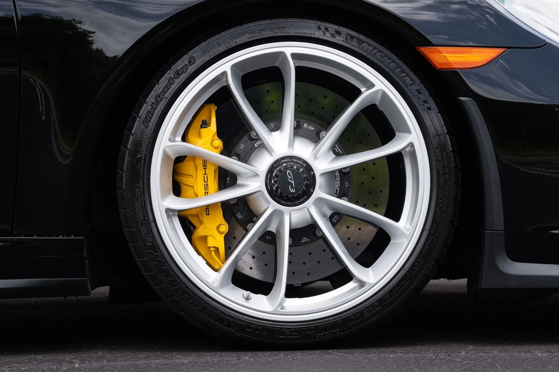 mph008_600638698_Used_2018_Porsche_911_GT_3_1780452373_9f7d12ad93