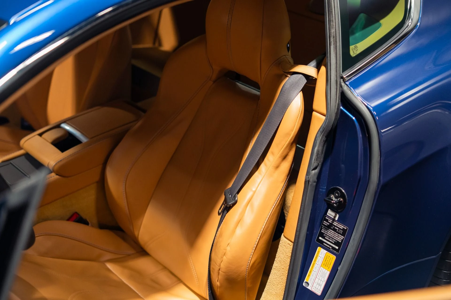 mph008_618650555_Used_2011_Aston_Martin_V12_Vantage_Manual_Transmission_Aviemore_Blue_1785170153_282e5a0ad9