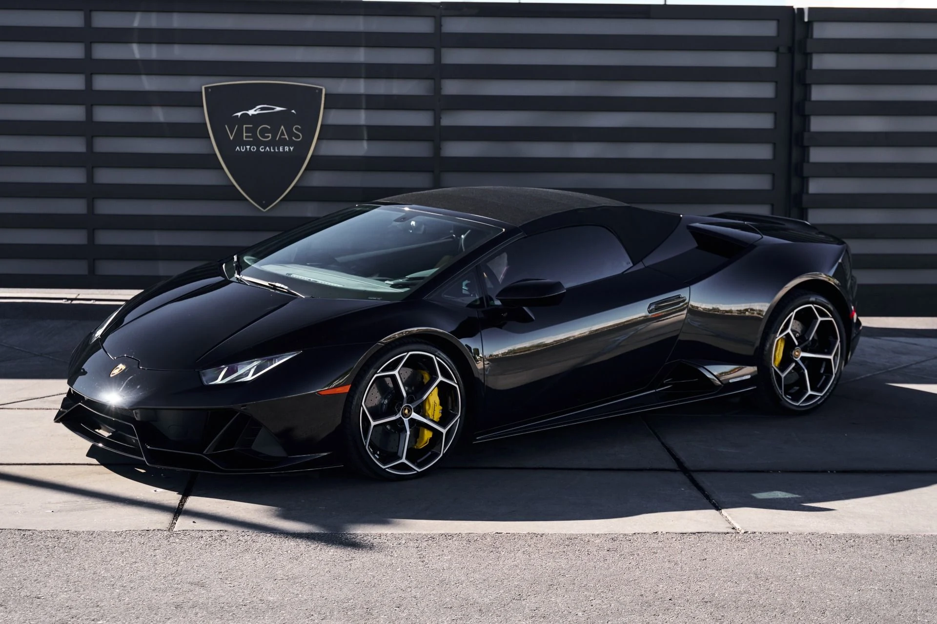 mph008_620605323_Used_2024_Lamborghini_Huracan_1793135533_9ca2a940d2
