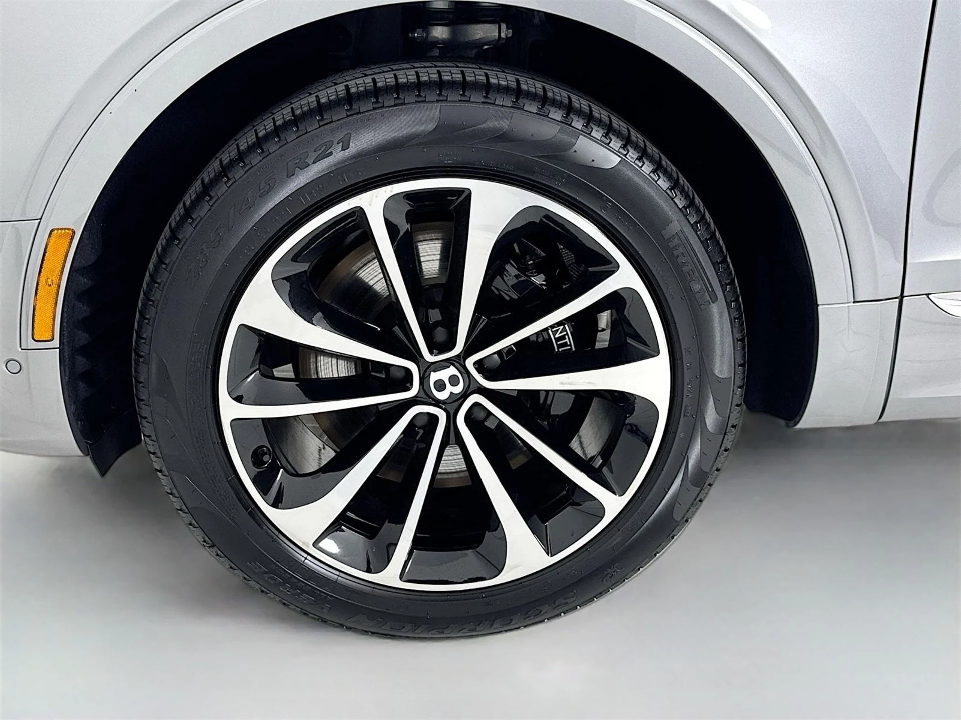 mph008_633782353_2b3b23ba37b2e57cf245defd90bc8abax_6db74d4331