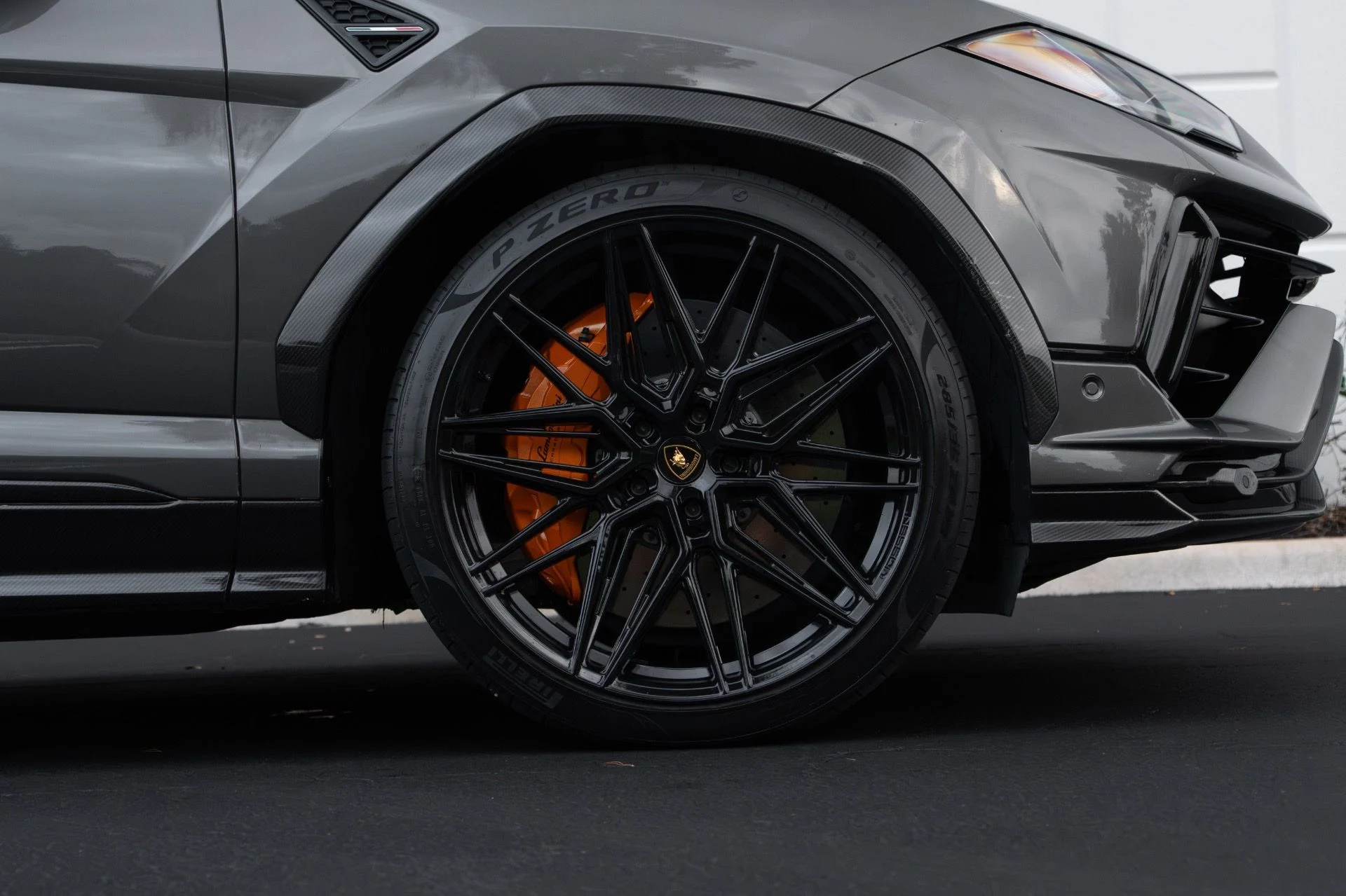 mph008_640763884_Used_2023_Lamborghini_Urus_Performante_1764644913_434046696d