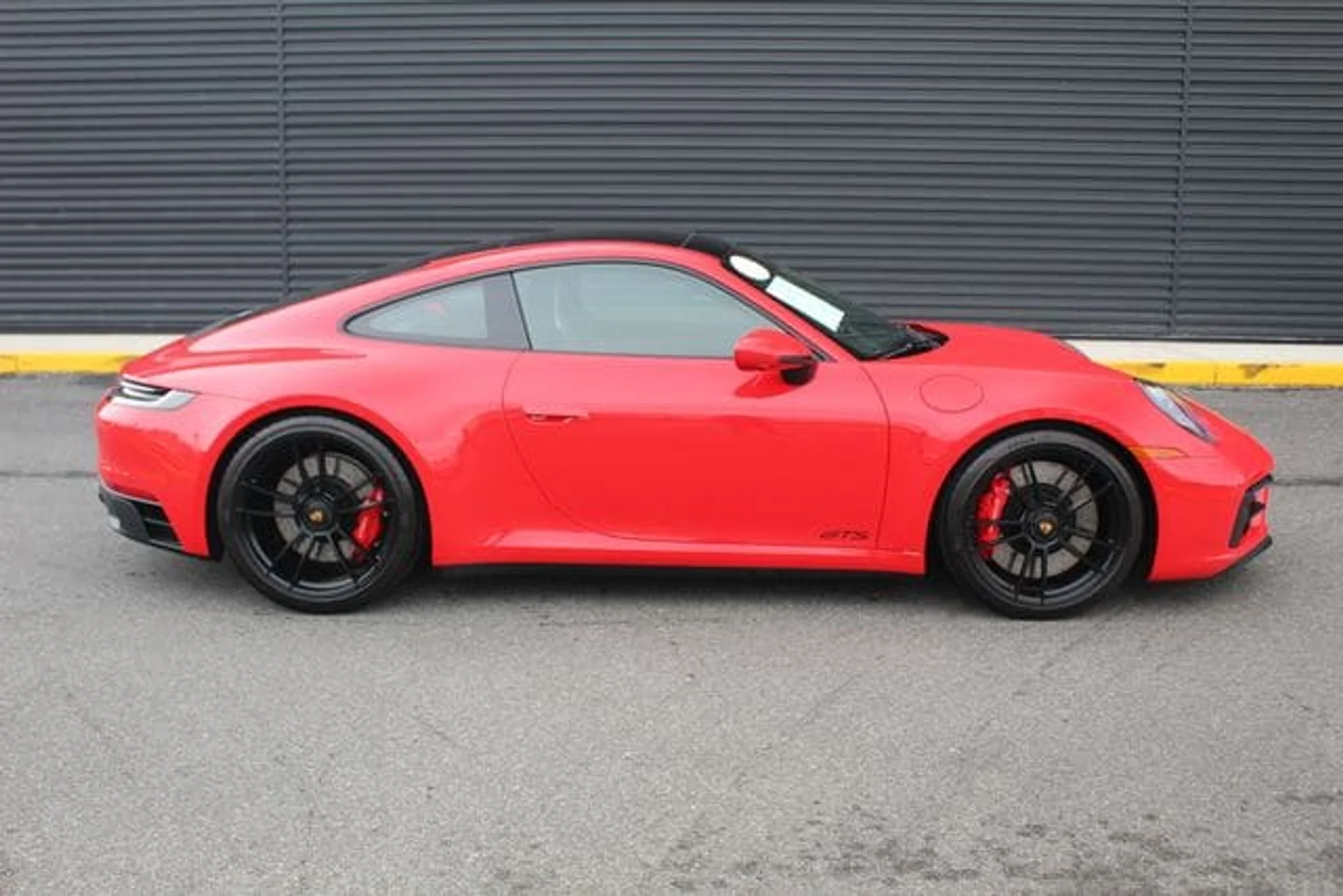 mph008_643094589_9aa043ea4a617479b258609c1f122031x_ee5e116a38