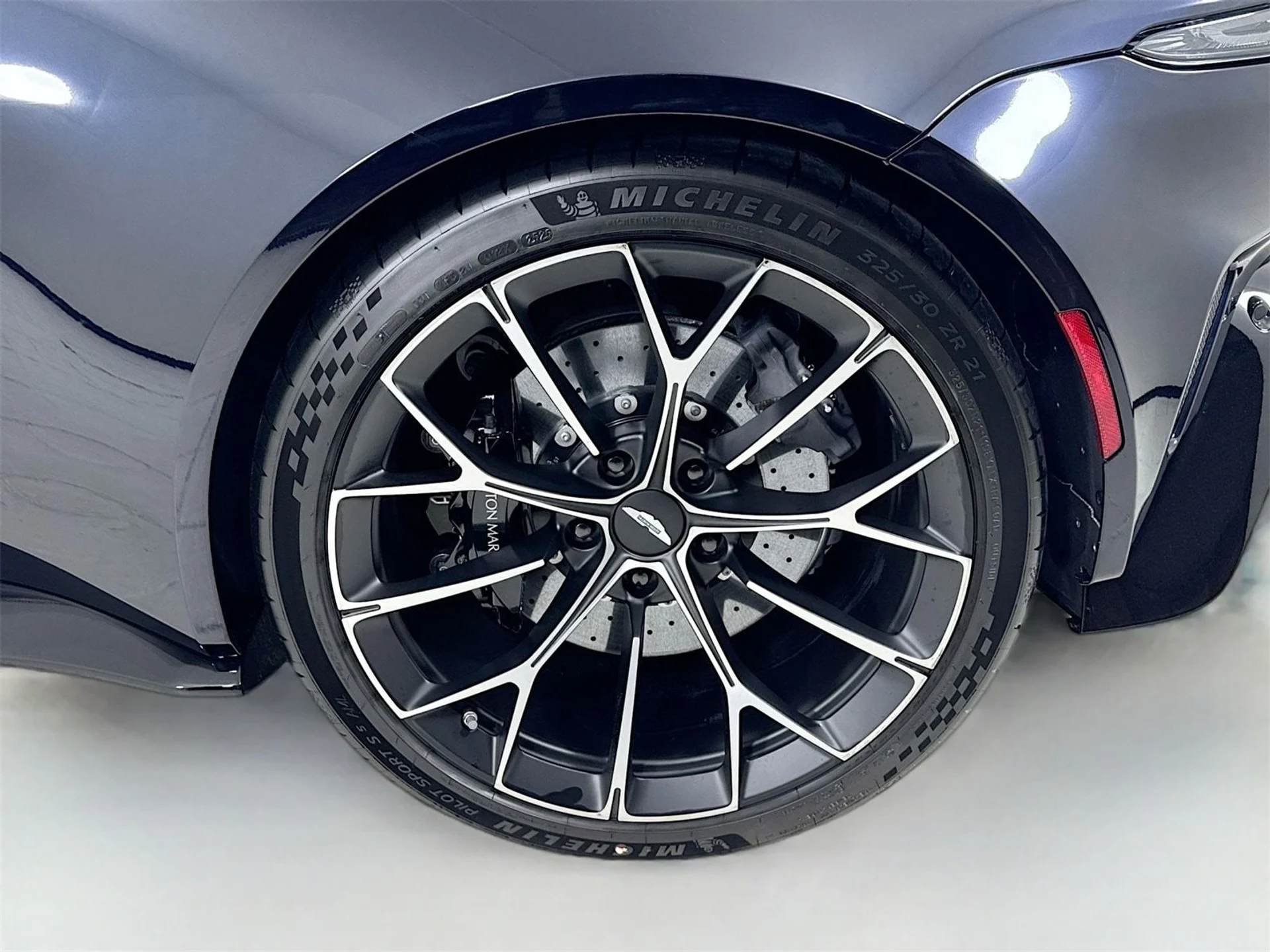 mph008_643449789_f404c1cfce5bde5fedb35afc521658d7x_7070b63cf1