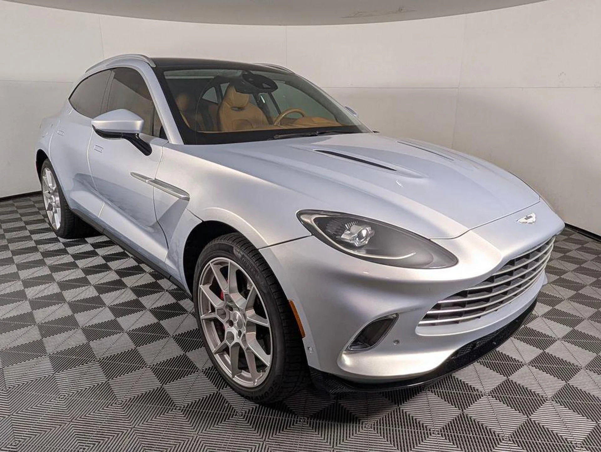 mph008_644395821_d_GOH_Yb_Dd6q9_R6_OB_t_I_Yj_Oxe_Yfv_M_d18cf7152a