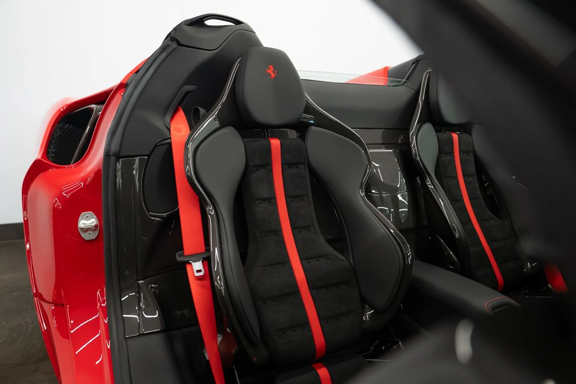 mph008_661508847_ferrari_sf90_spider_2024_jpg_v_1770415929_14454063aa