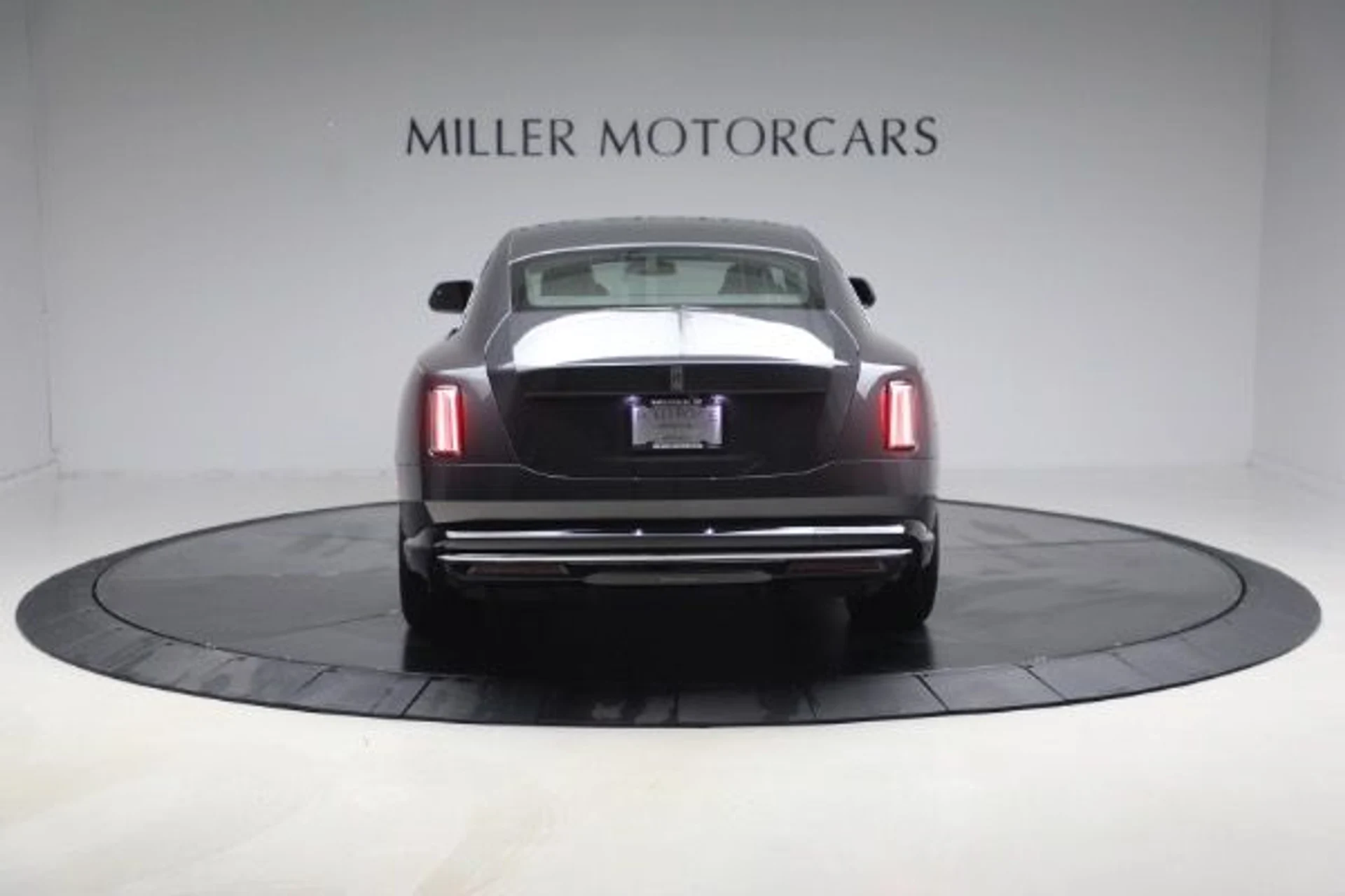 mph008_671205220_Used_2024_Rolls_Royce_Spectre_1a5c5494ba