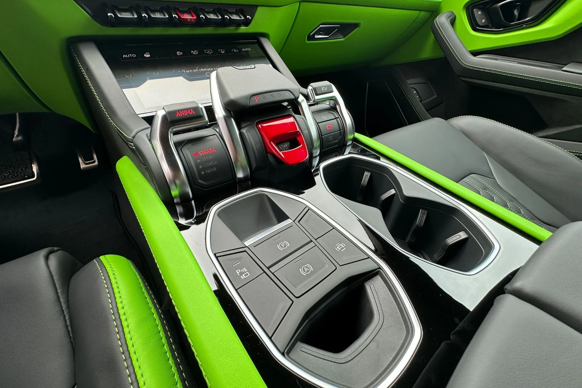 mph008_674741658_New_2026_Lamborghini_Urus_SE_1788785792_c67e7051c8