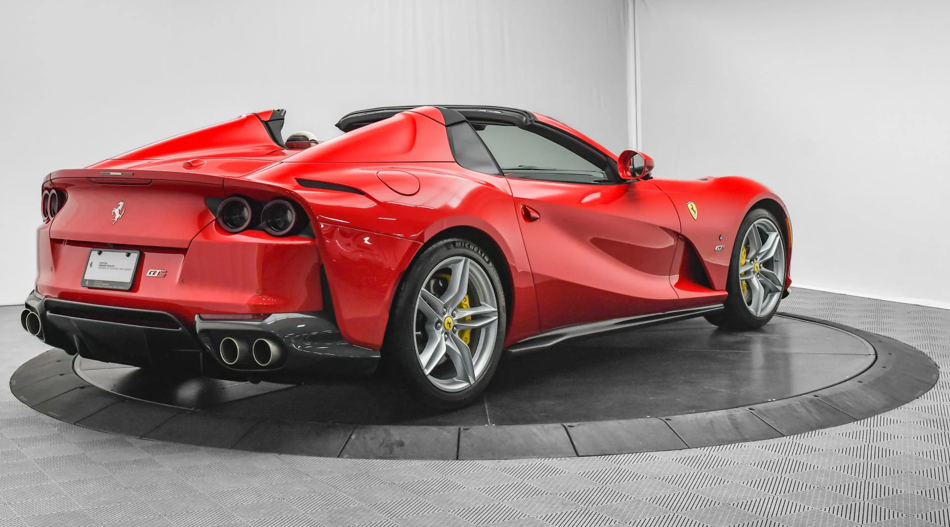 mph008_675577933_Used_2022_Ferrari_812_GTS_1752652111_fe26911f63