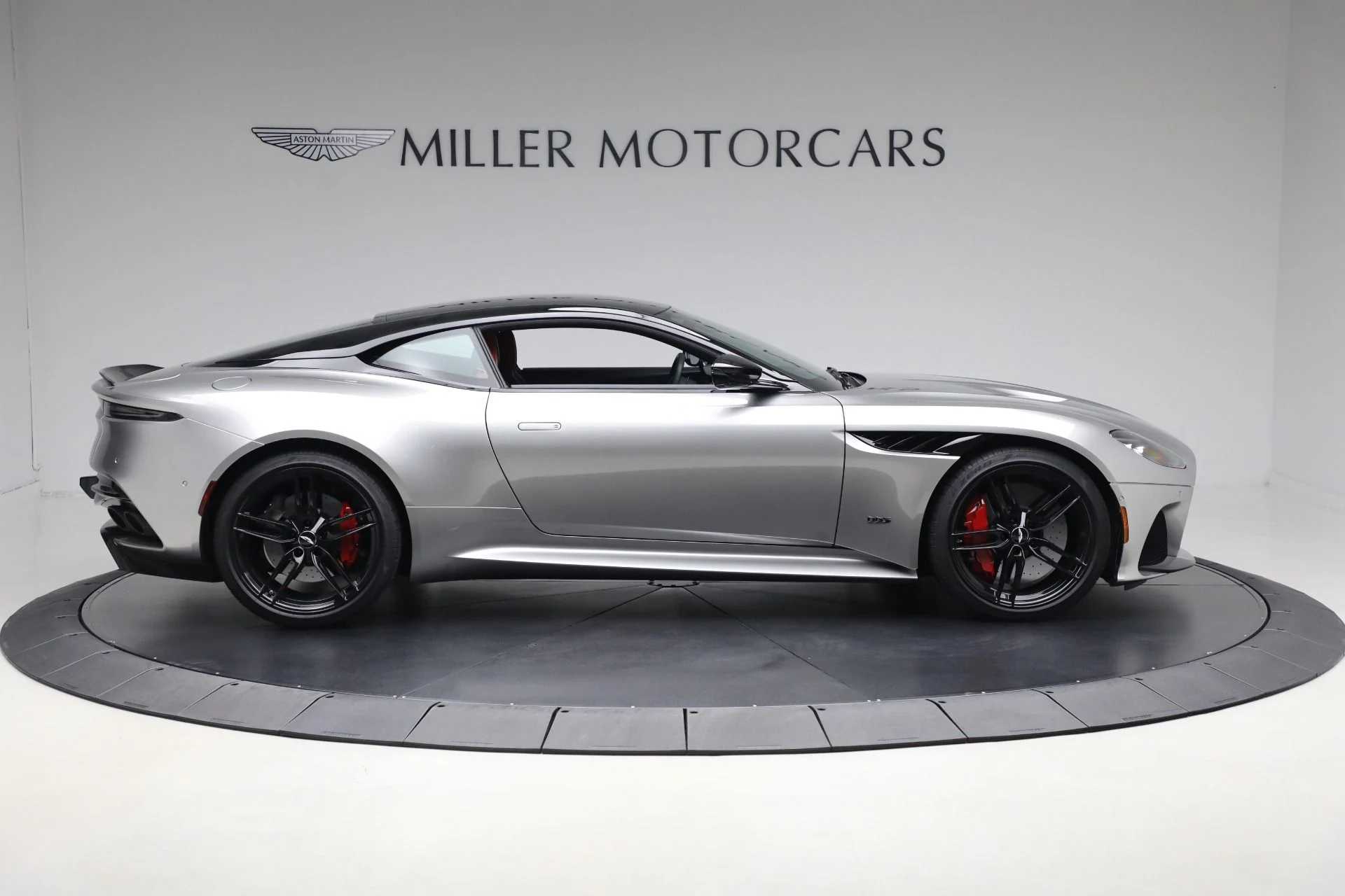 mph008_678458166_Used_2023_Aston_Martin_DBS_Superleggera_28ffc1fa71
