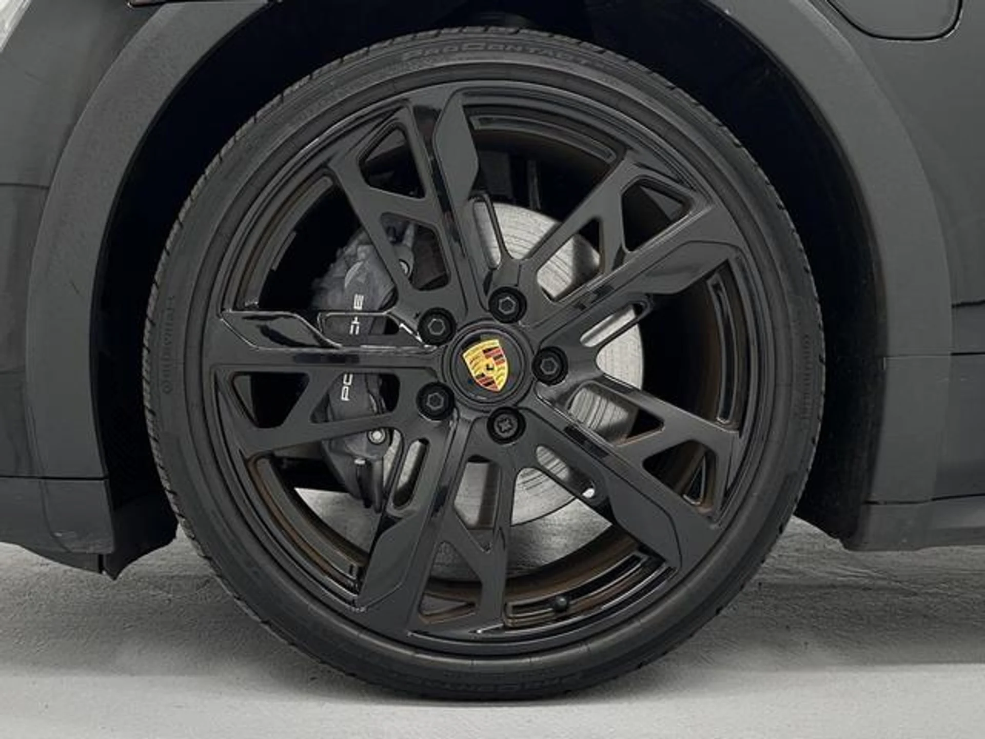 mph008_685143336_gfm2nb_YUS_63of_ED_2r_L0n_WH_6_Djs8_812b21675c