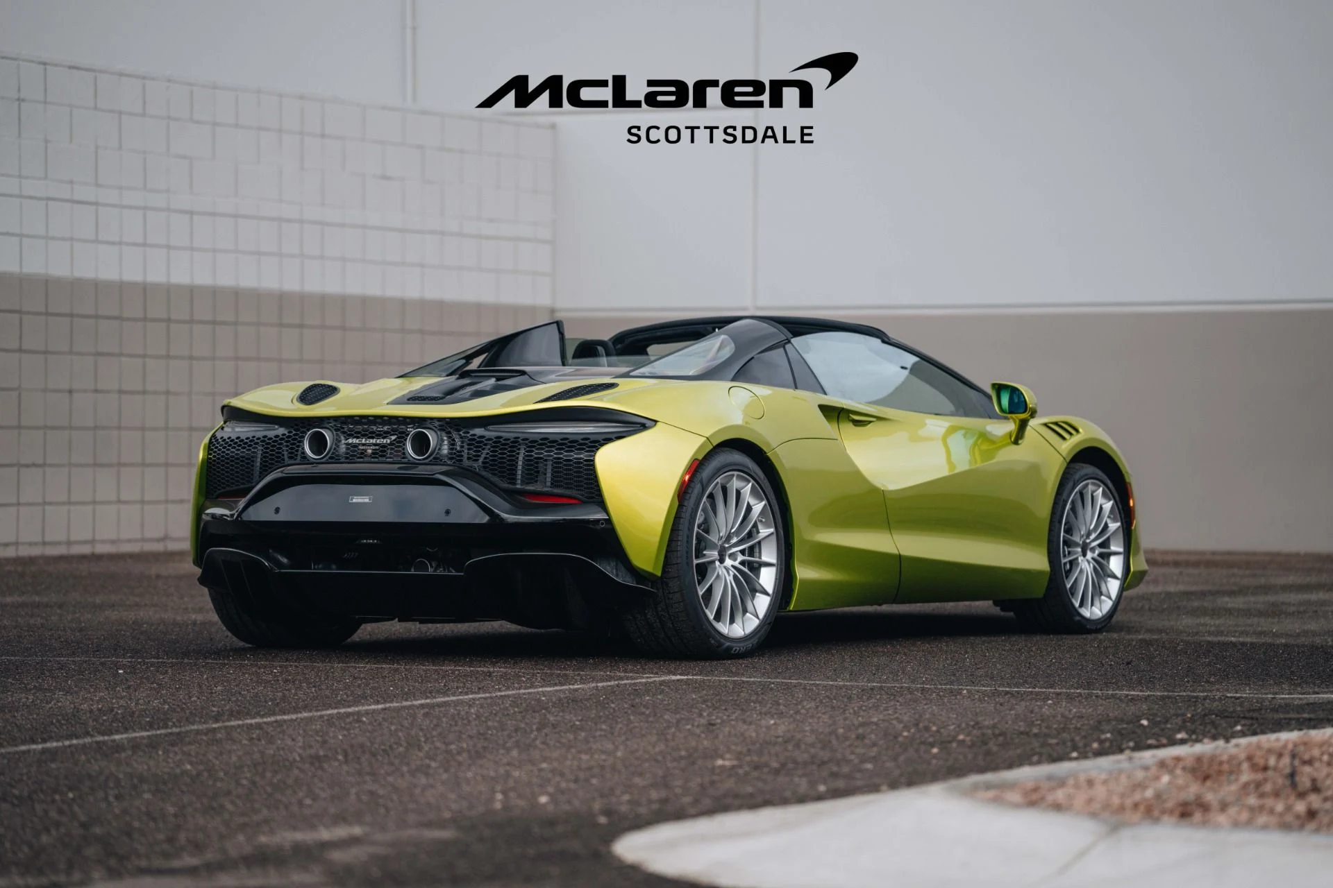 mph008_693654329_Used_2025_MCLAREN_ARTURA_1738446546_5c189c1d9b