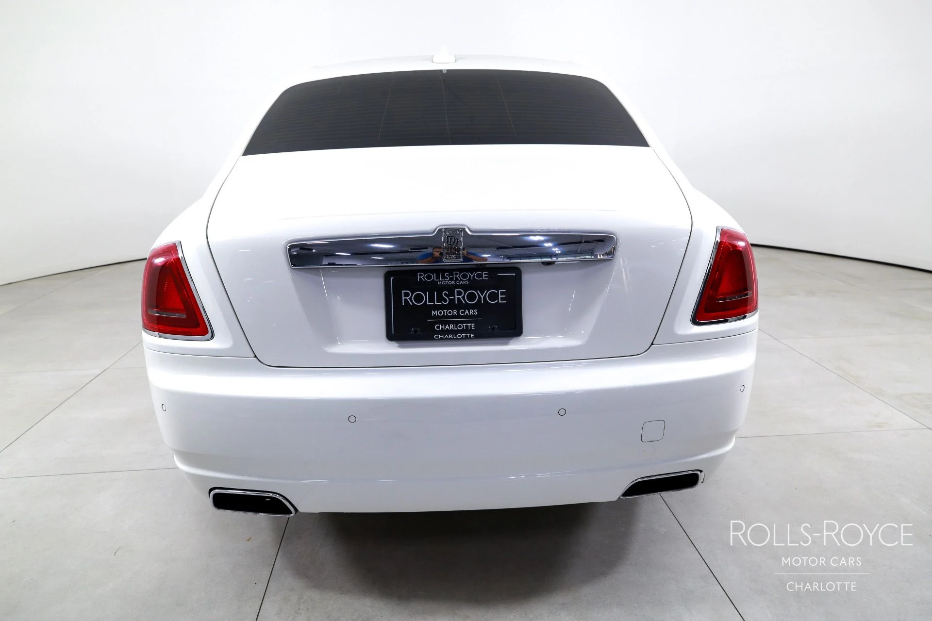 mph008_695245682_Used_2012_Rolls_Royce_Ghost_1754583804_e28fdce713