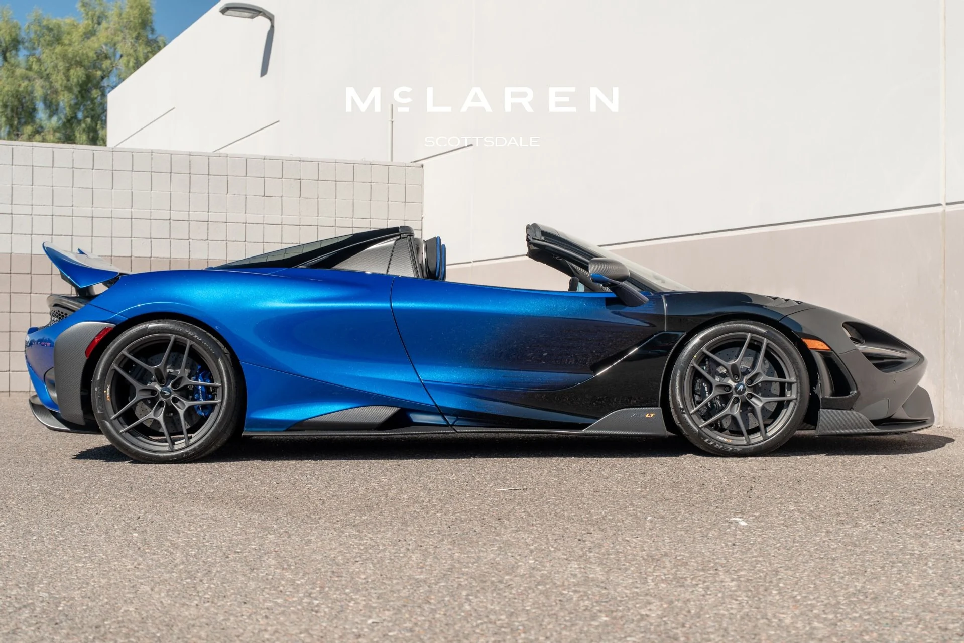 mph008_698459397_Used_2022_MCLAREN_765_LT_SPIDER_1792171730_1985b14fd7