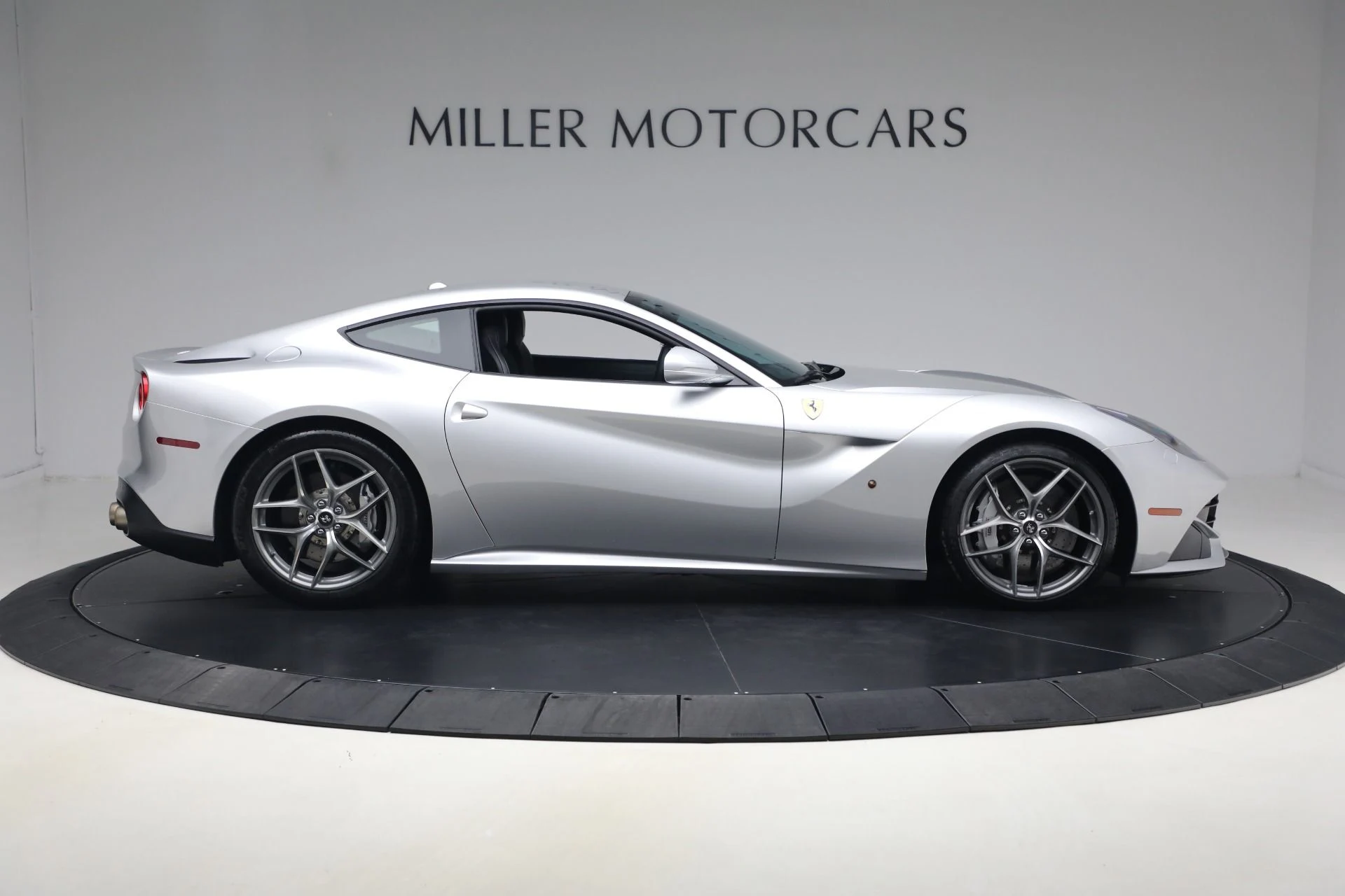 mph008_703134209_Used_2014_Ferrari_F12berlinetta_1789580731_1e93c59e2e