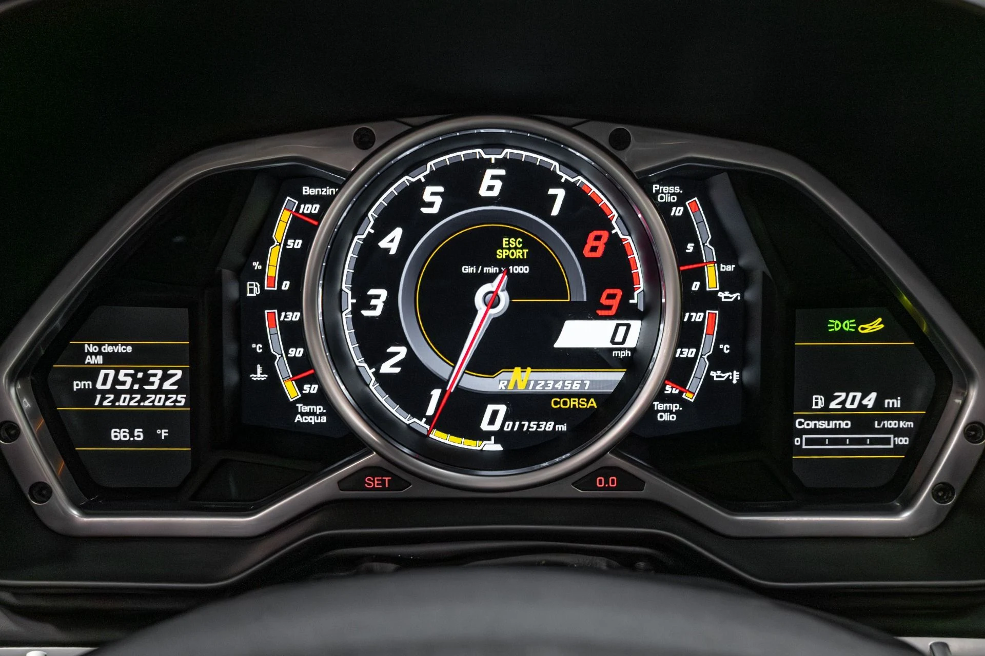 mph008_706763034_Used_2015_Lamborghini_Aventador_1764723845_36122eb24e