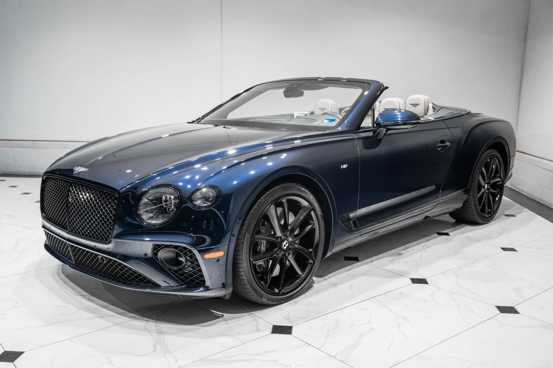 mph008_711793155_Used_2022_Bentley_Continental_GT_V8_1792760258_37d50fe61e