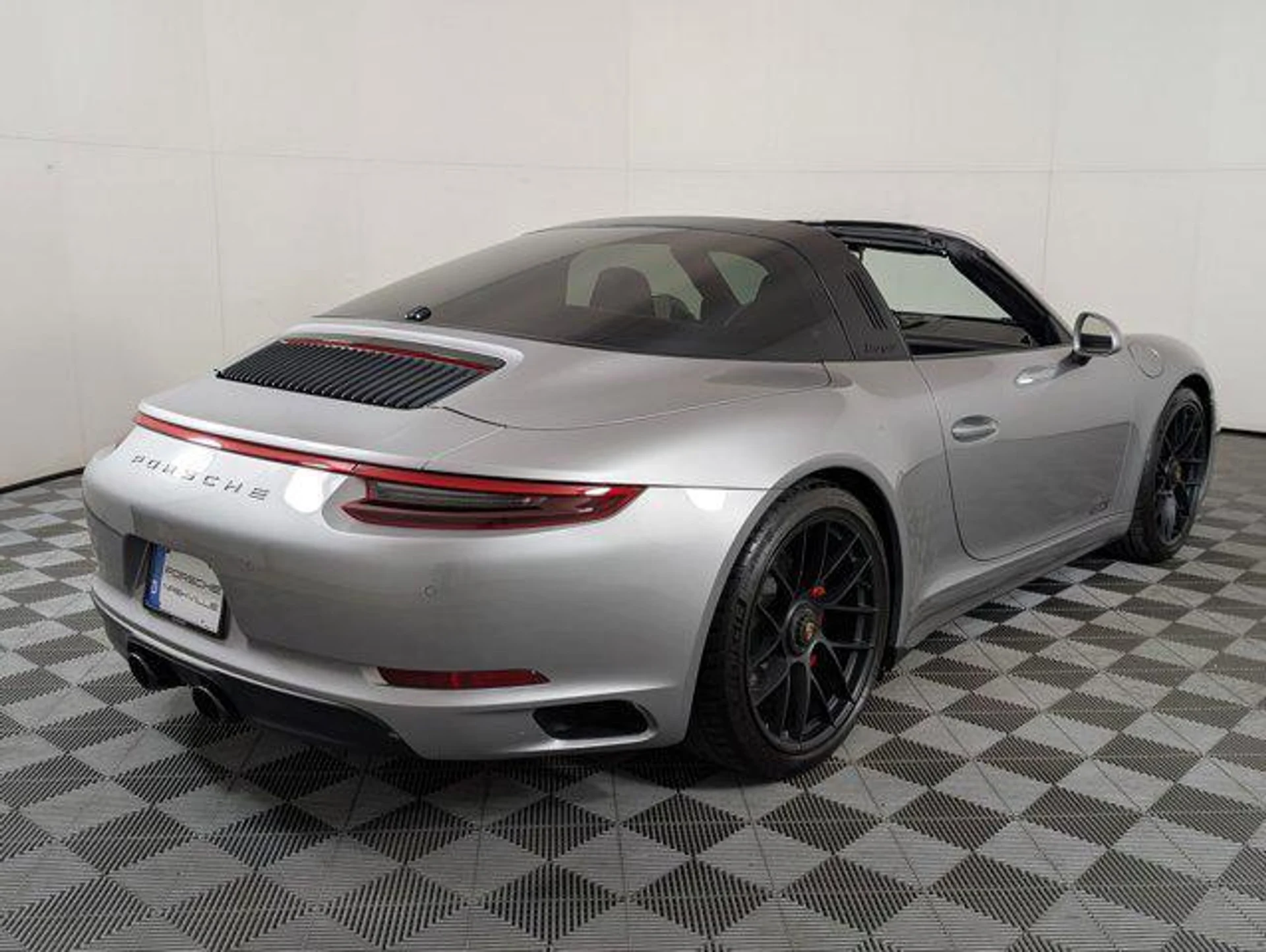 mph008_714154463_a_Hl_Z_Mab_F_Sh_Pl8w_Ywb_B_Ep6h_Vn4_d0679abe6e