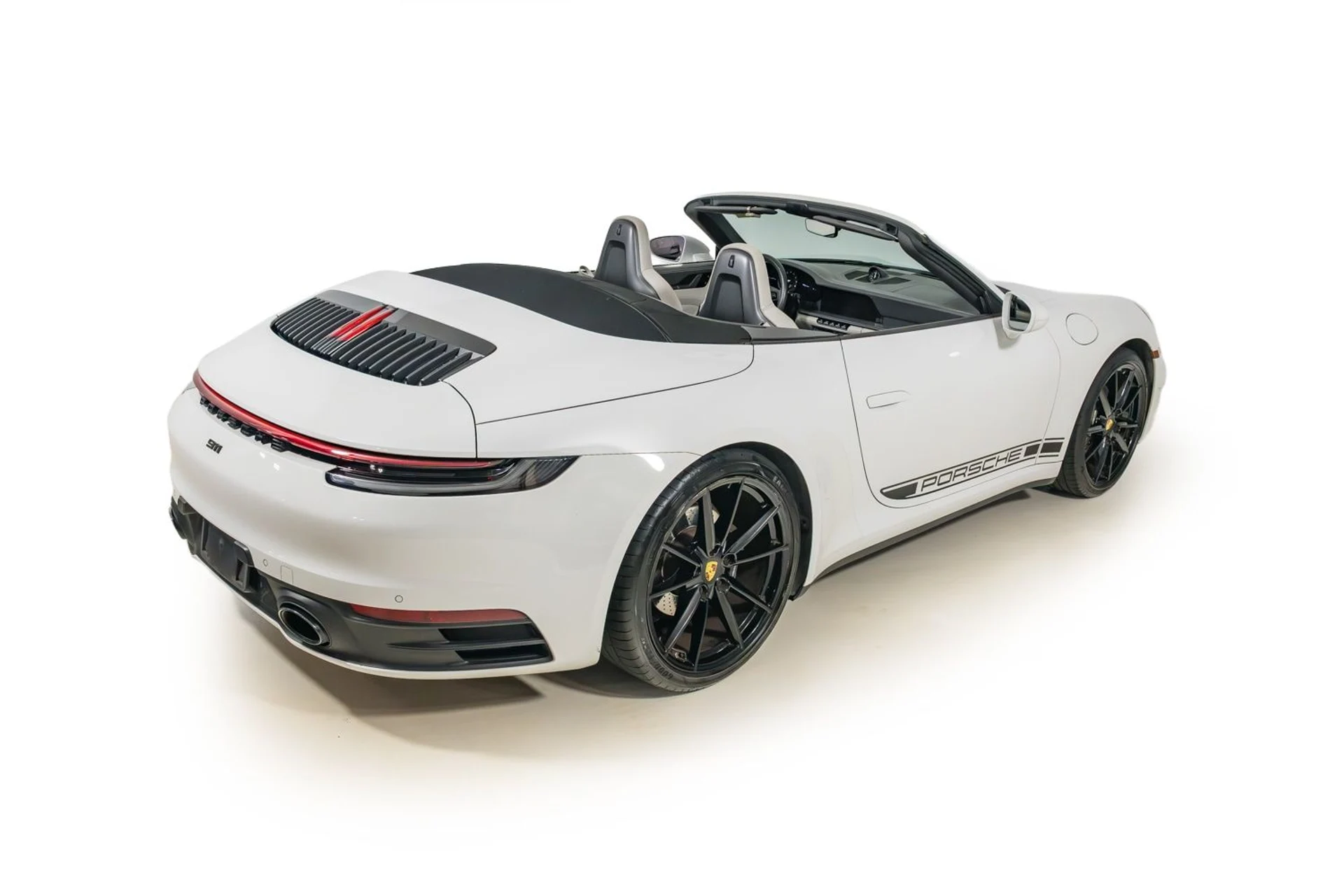 mph008_719975439_e3ebb3954a284792864f5eb41fe5ac9b_a14eb96219