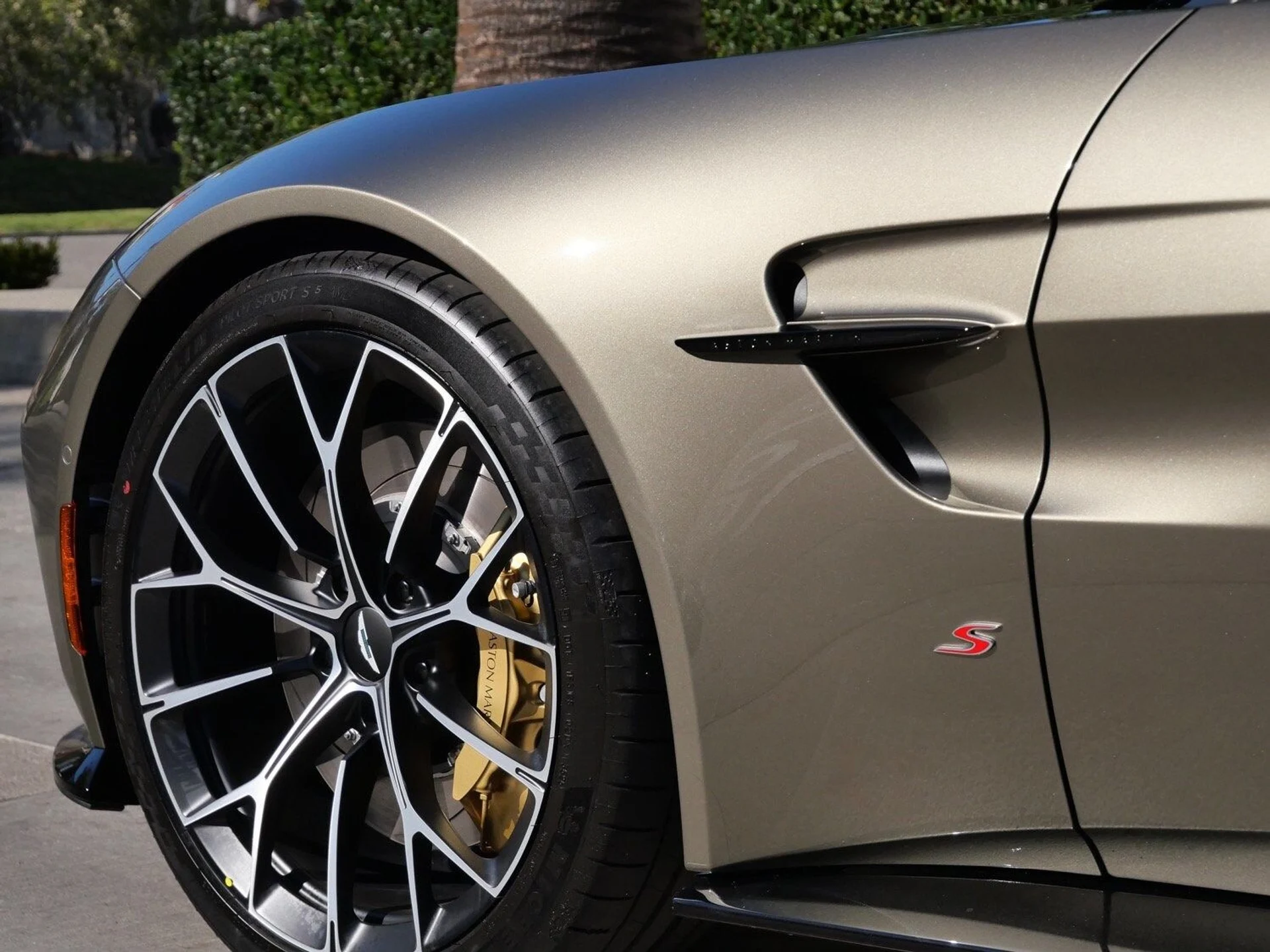 mph008_727612833_dd54723ef08621b202315f07940581c4x_90995ec216