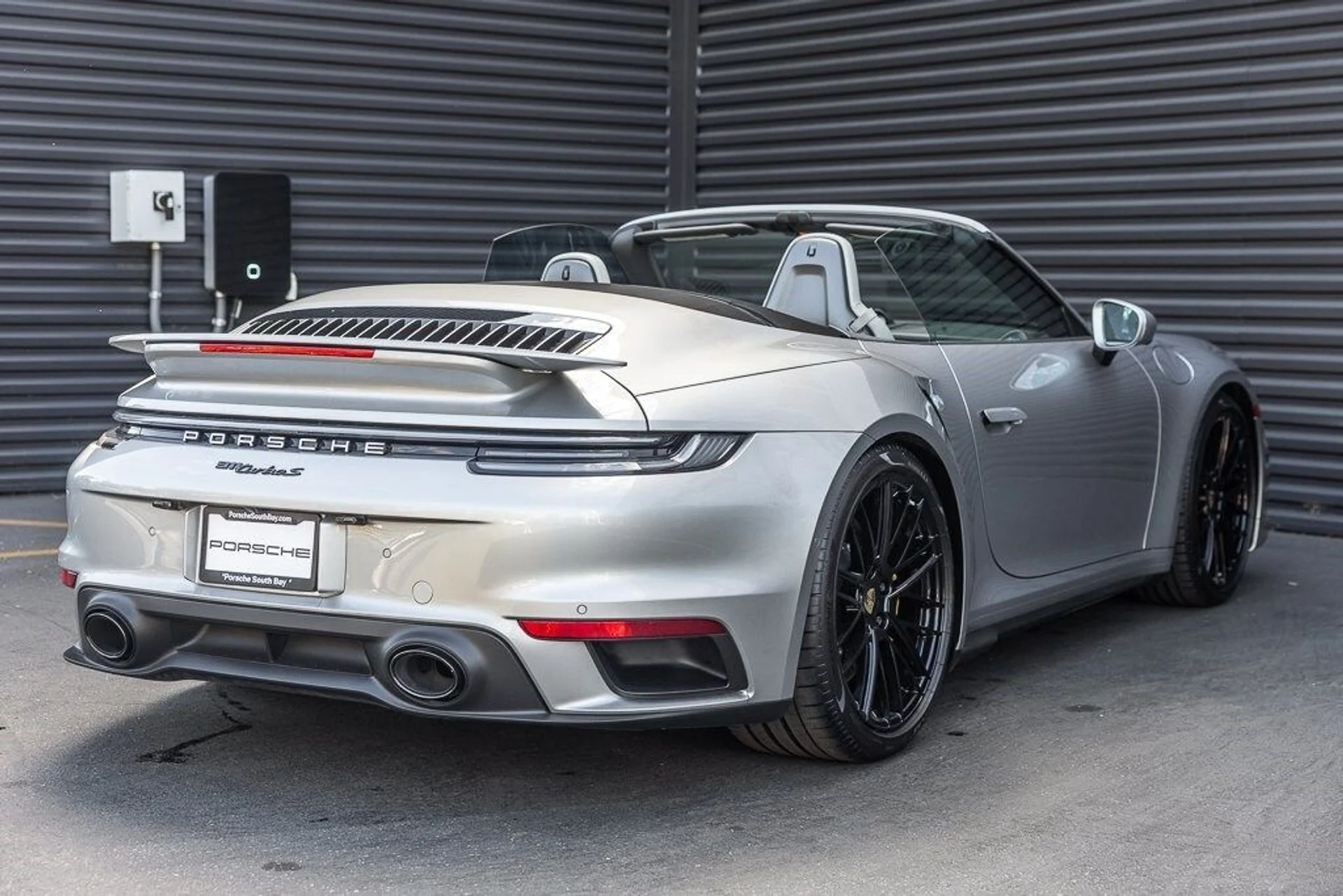 mph008_737670743_ac9fc33322eeff10210a70f64044329fx_6127958b7d