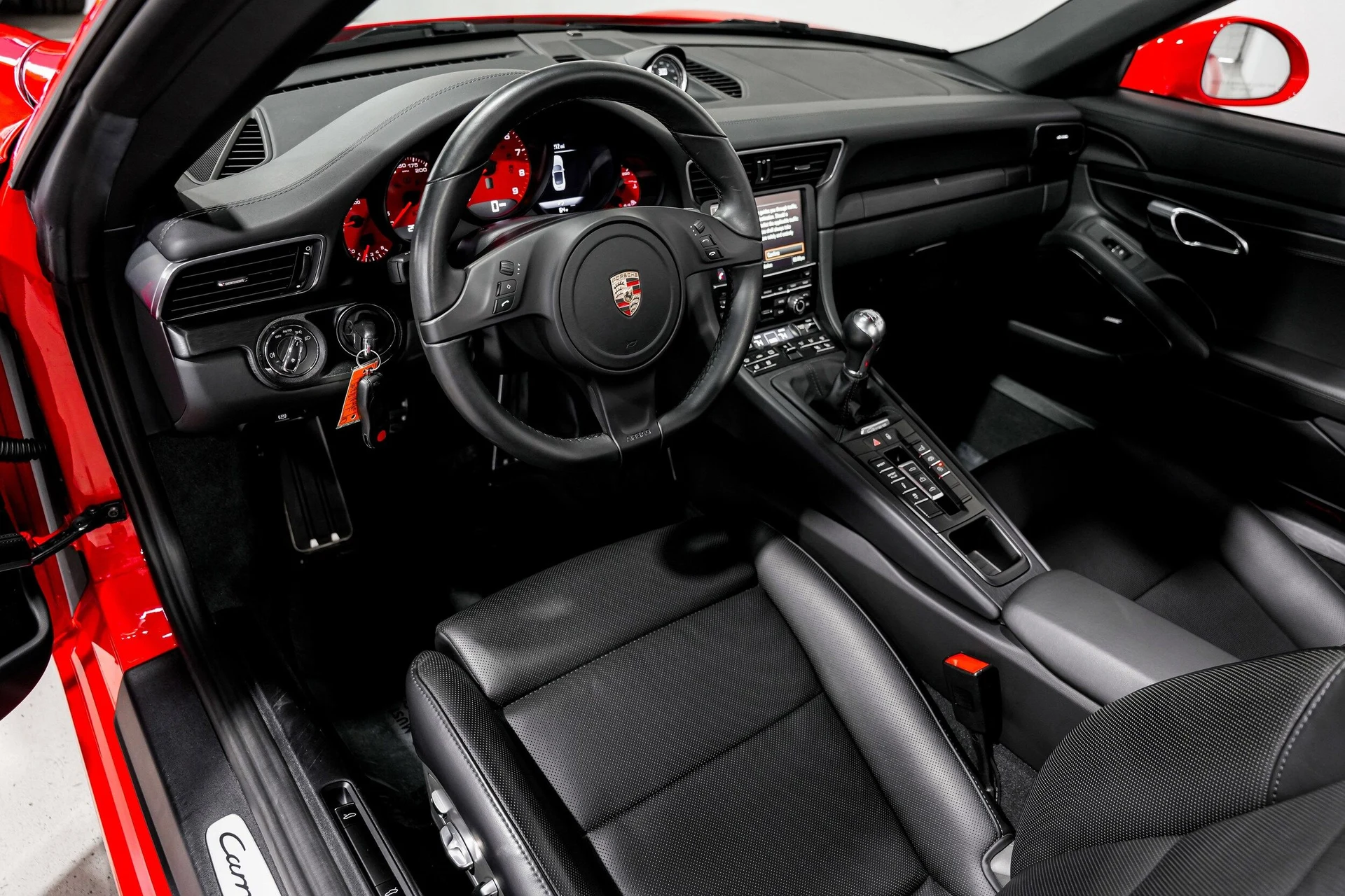 mph008_737683046_1a715535ba22ef5ca699d07cac9bcba0x_65461705cd