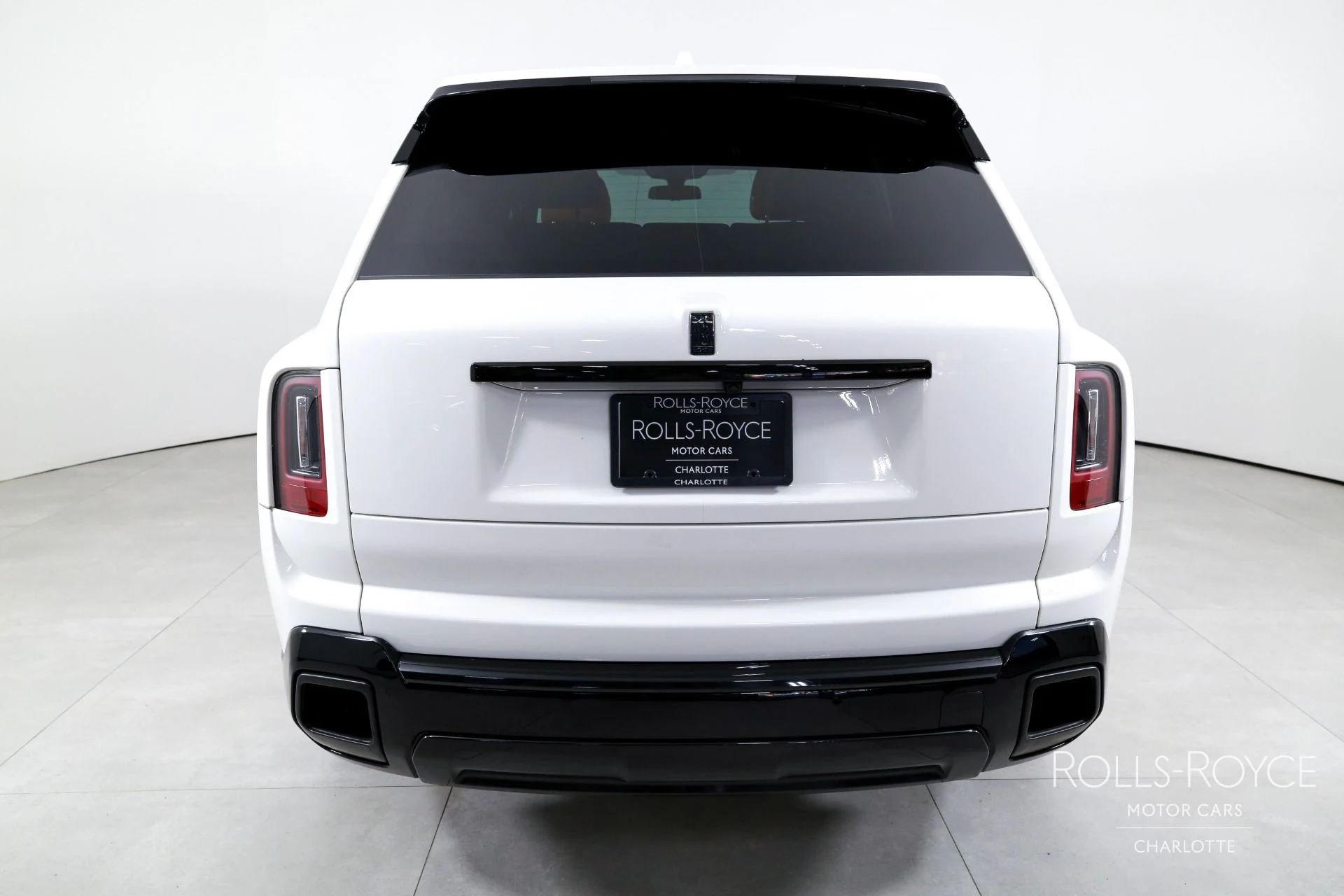 mph008_739470980_Used_2025_Rolls_Royce_Cullinan_1765396756_b9c0efa7b3