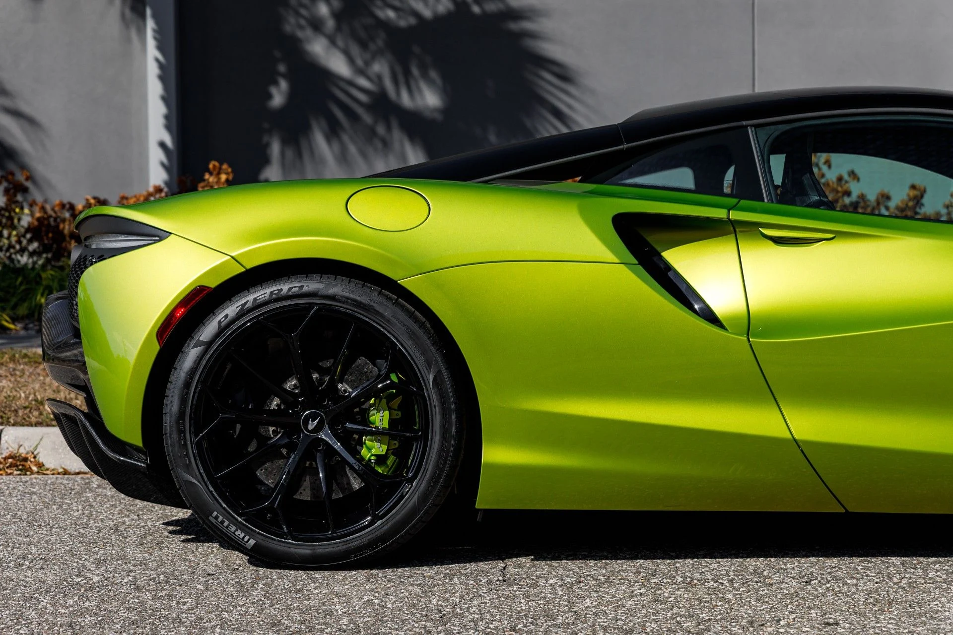 mph008_745510065_287_p9_l_a3095c8e32