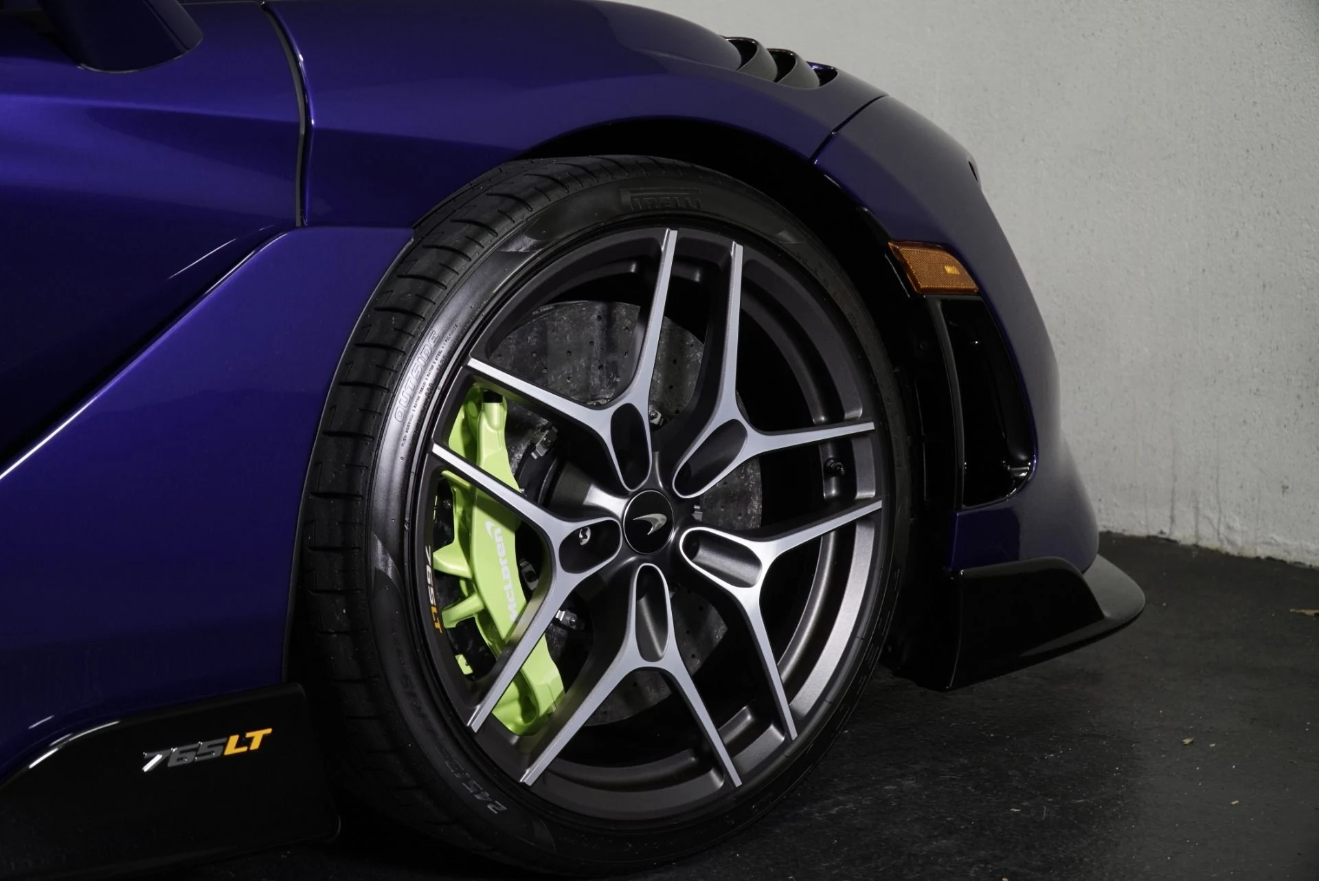 mph008_746738461_Used_2022_Mc_Laren_765_LT_1764005423_2796f288d0