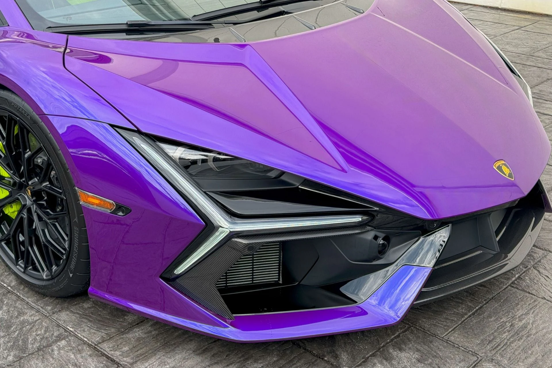 mph008_749253205_Used_2024_Lamborghini_Revuelto_1752181791_eeca0d1de9