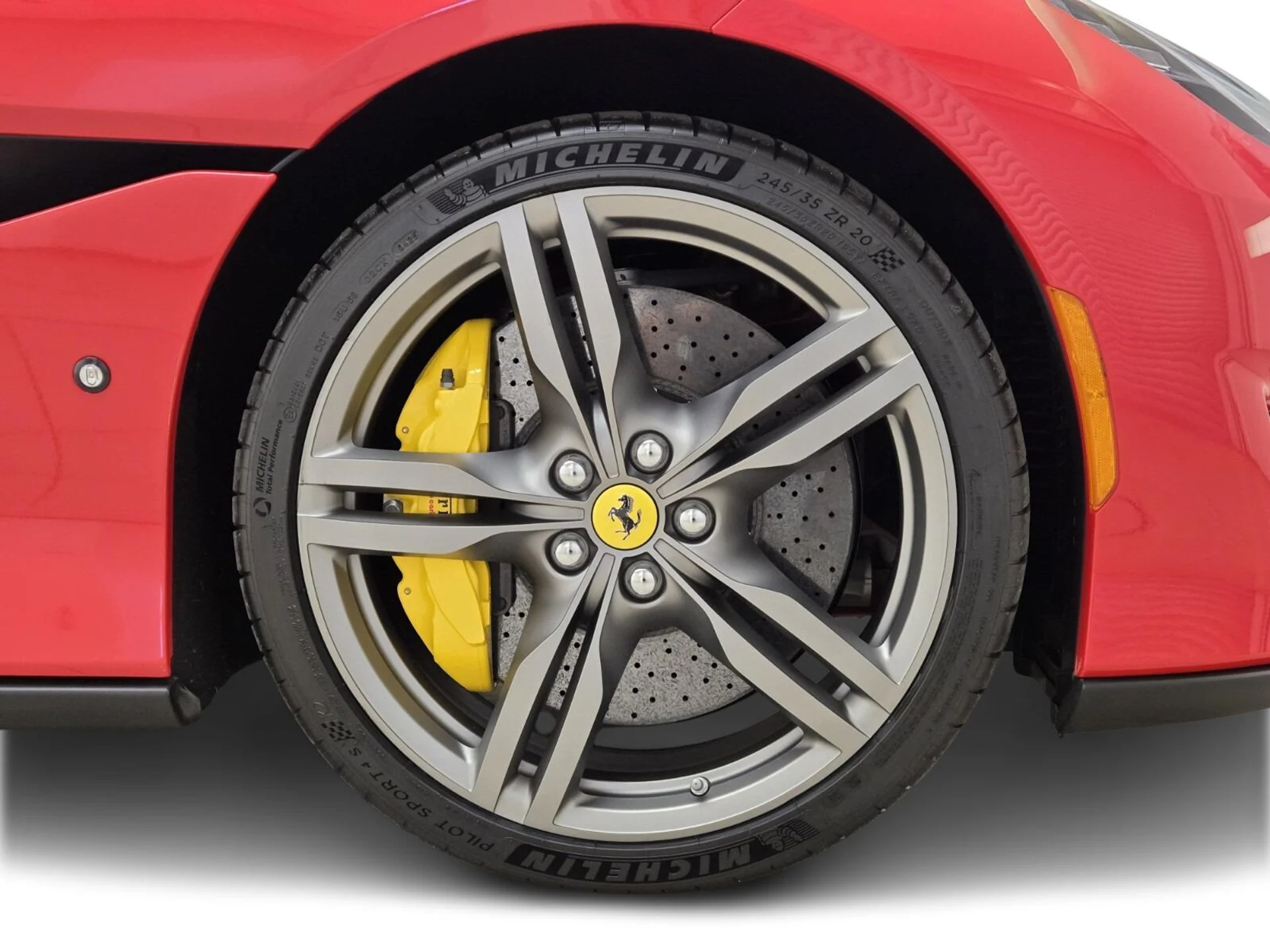 mph008_766693102_Used_2019_Ferrari_Portofino_1753251651_310cac8c64