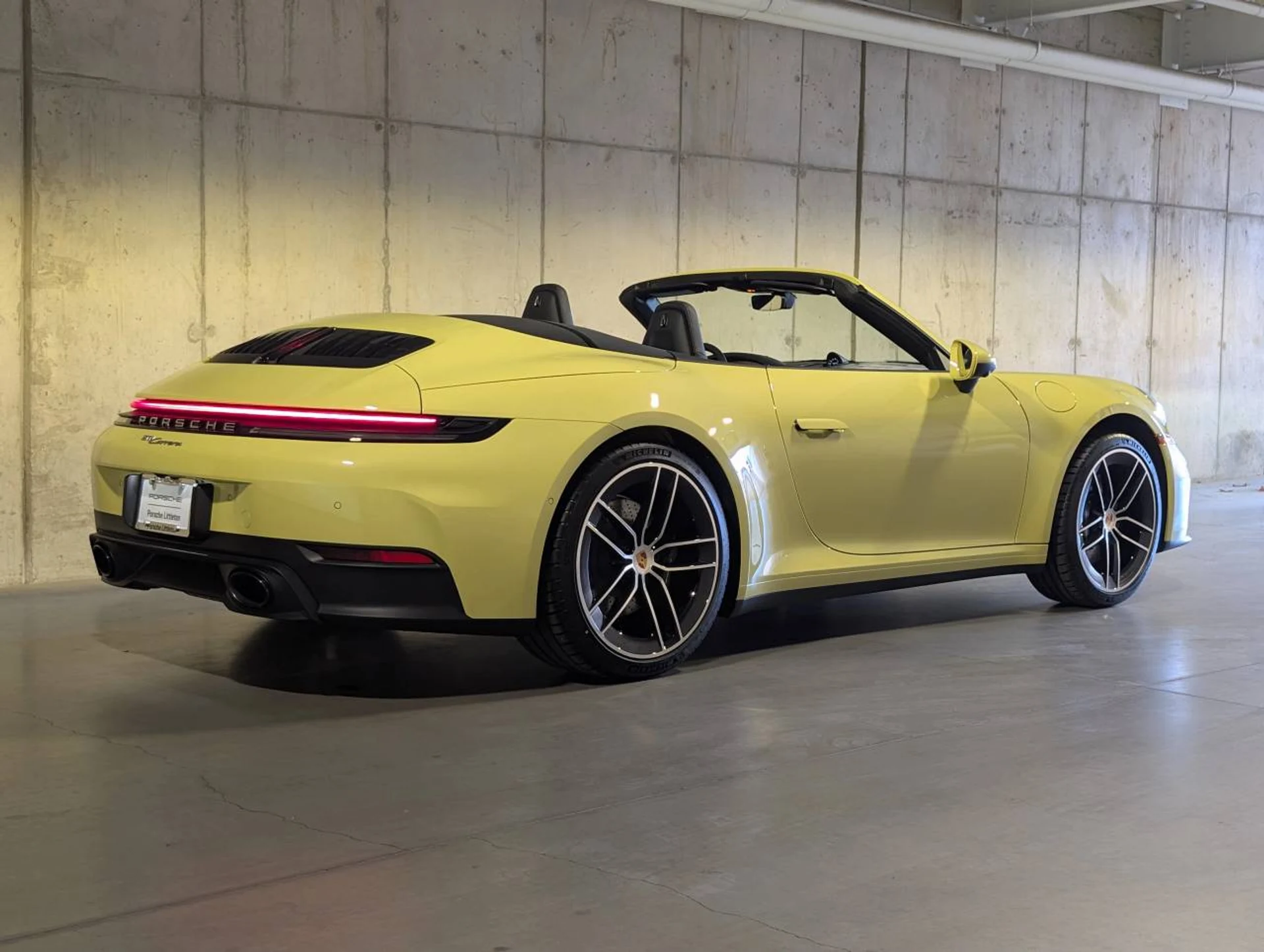 mph008_771202862_2521e2662632ce43bae947f32bd4a367x_a7a2a02342