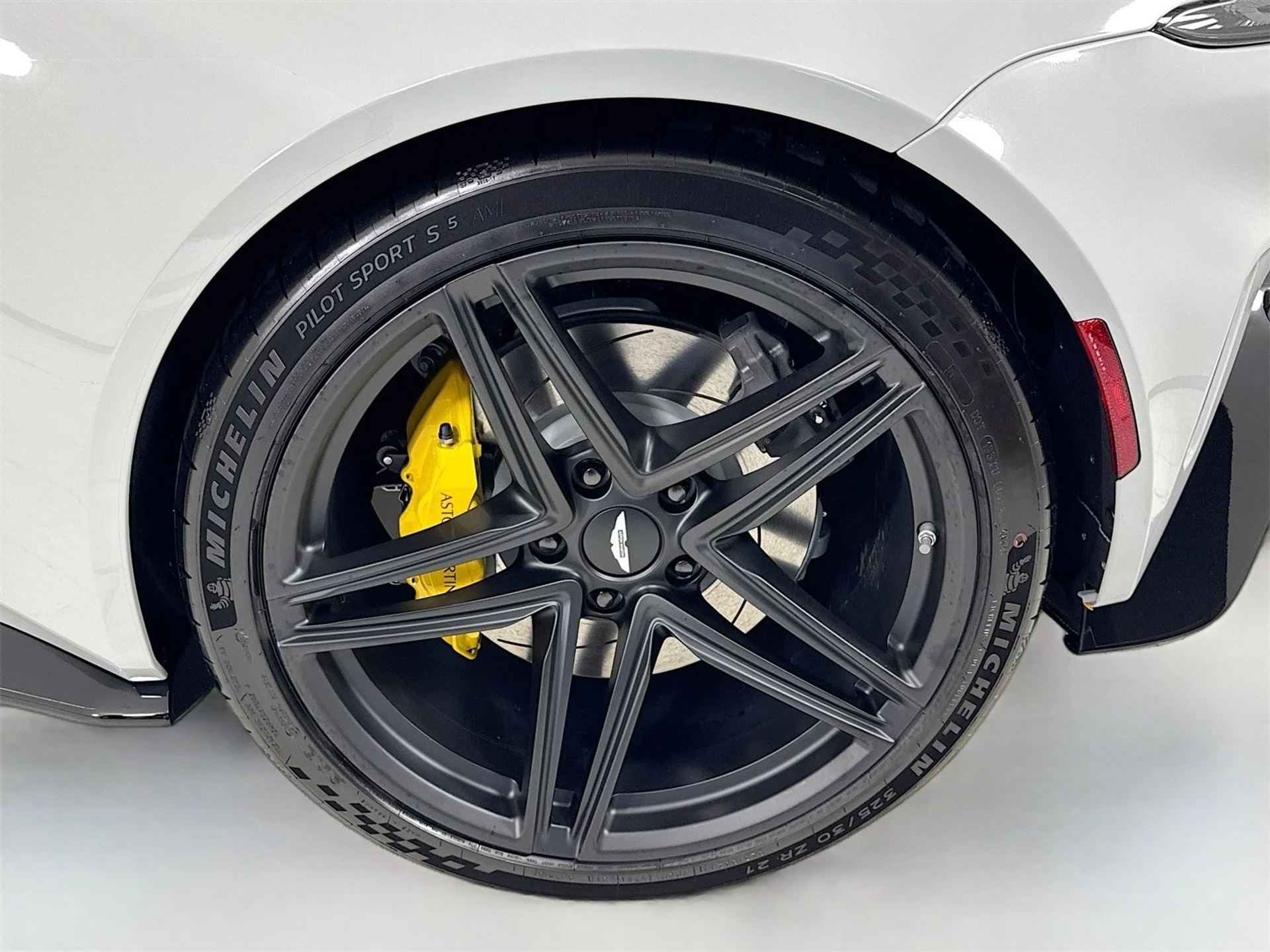 mph008_772739346_1f732274c8f5d8dfc985eb0ebbeb7f13x_756e4ff739