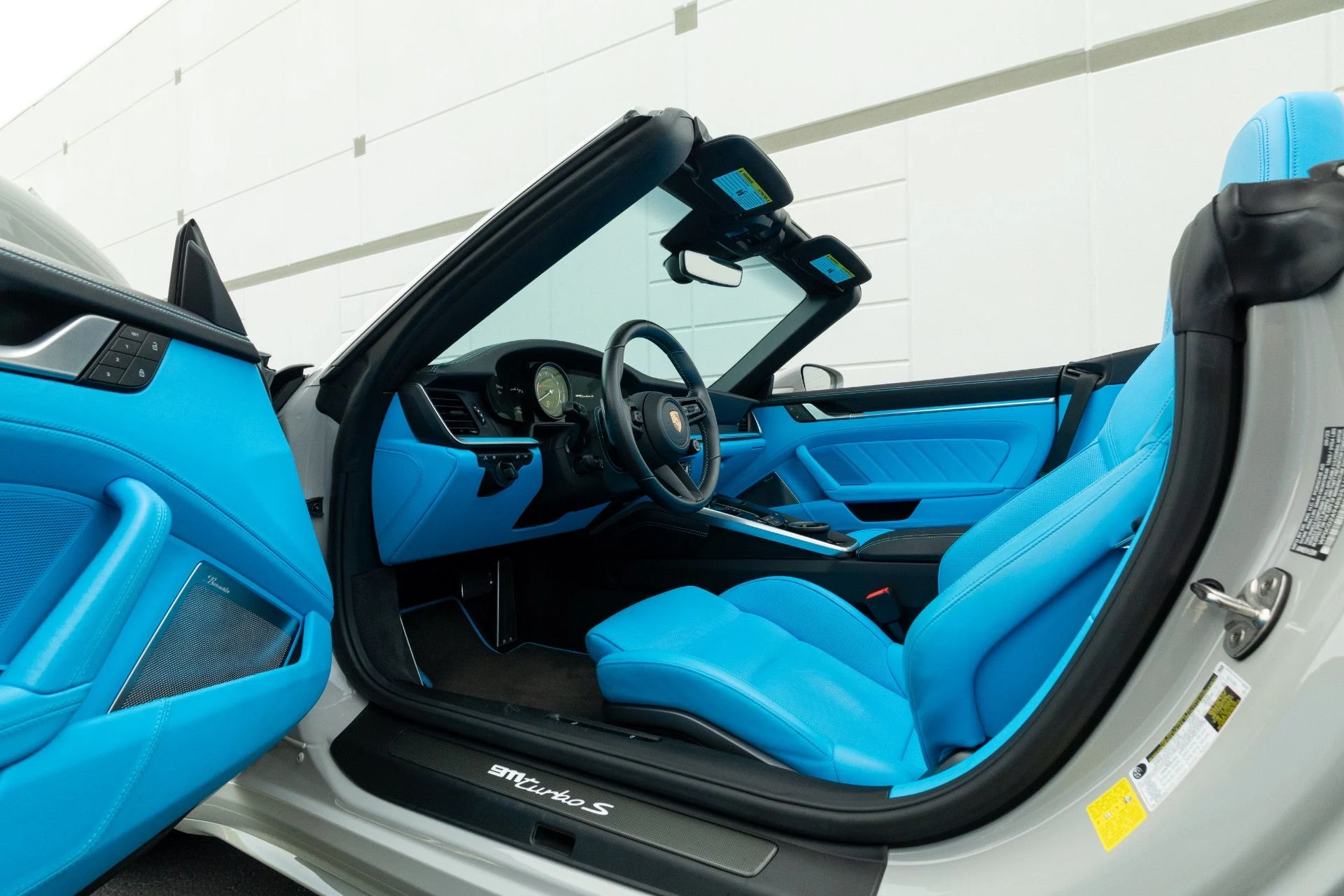 mph008_774489453_Used_2024_Porsche_911_Turbo_S_1757432000_c8f6b77310